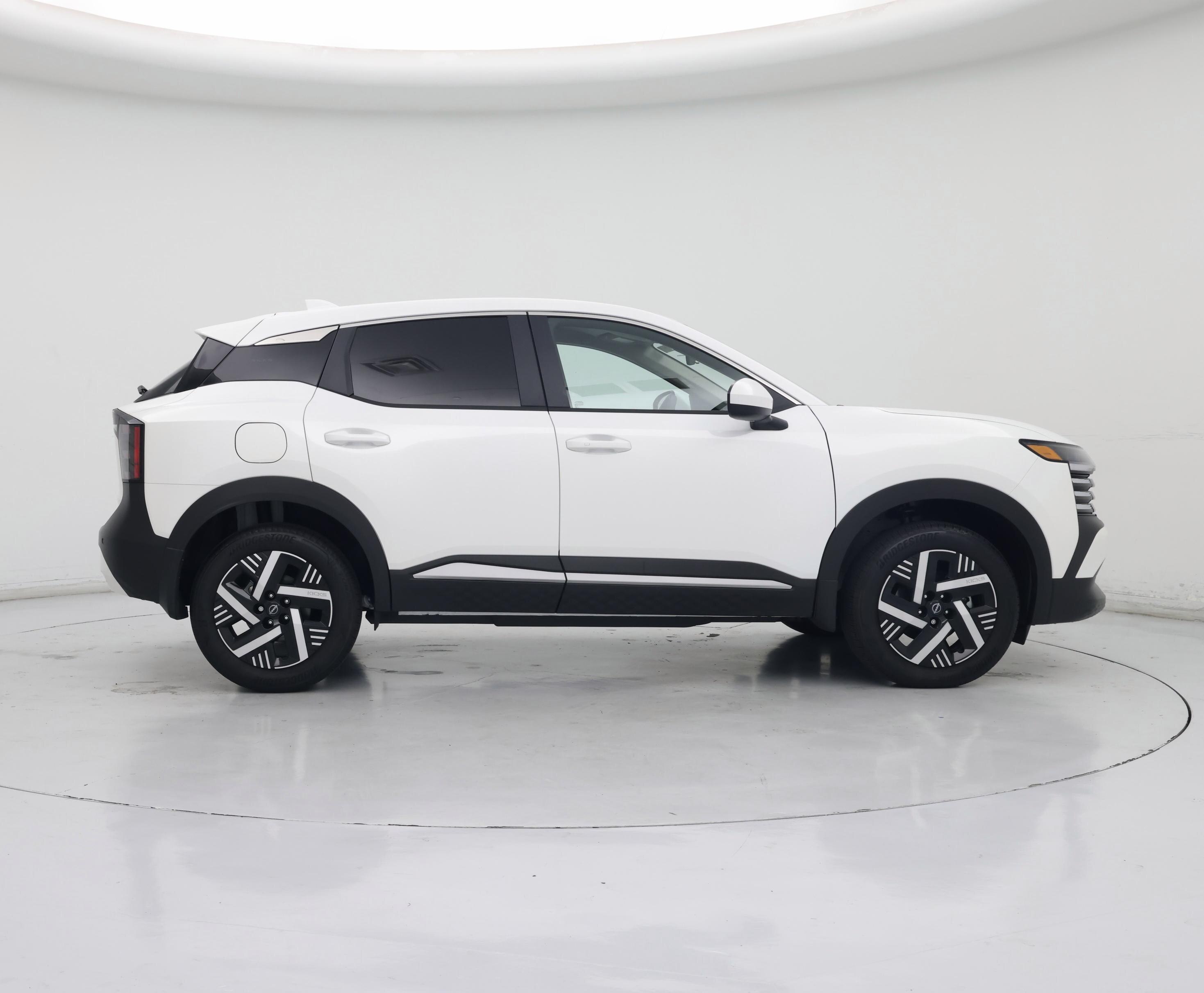 Thumbnail: 2025 Nissan Kicks - 7