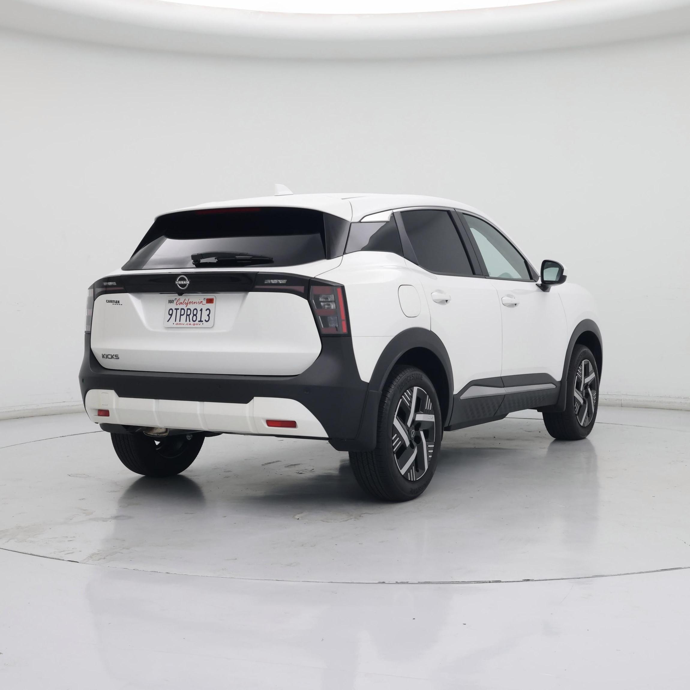 Thumbnail: 2025 Nissan Kicks - 8