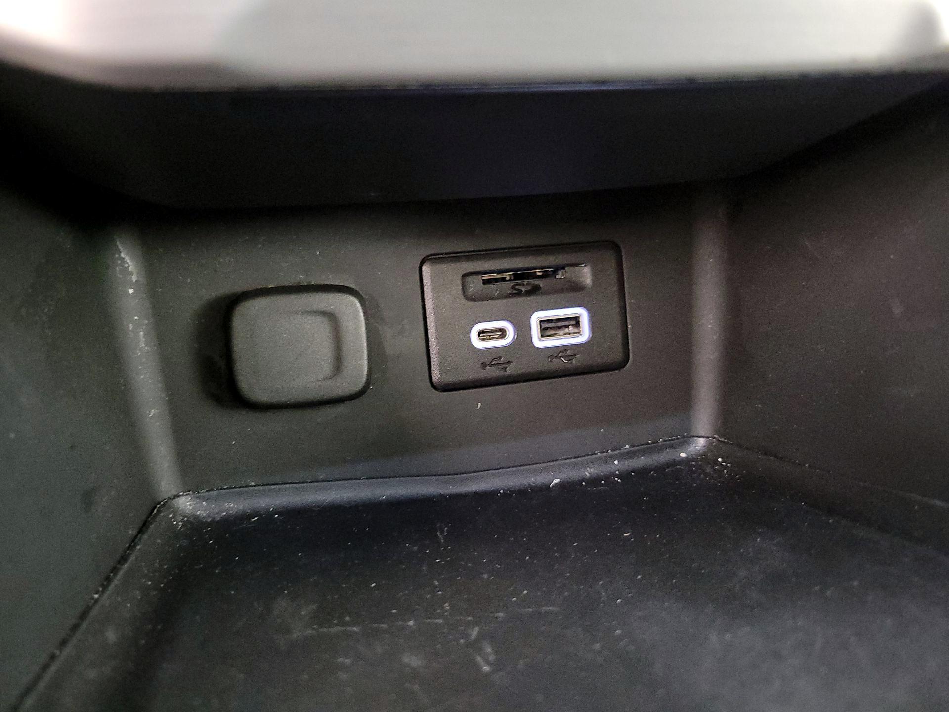 Thumbnail: 2022 GMC Acadia - 18