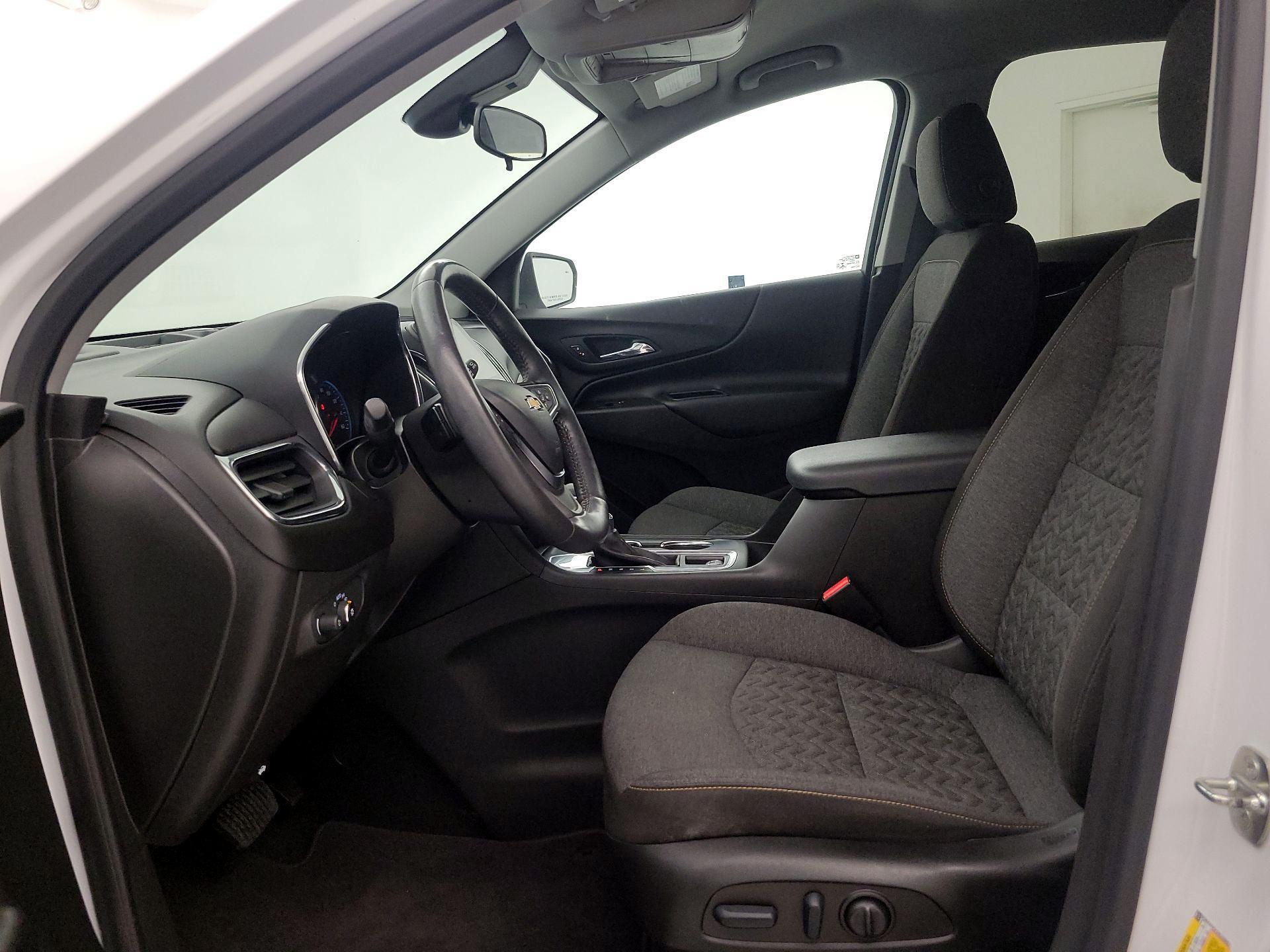 Thumbnail: 2022 Chevrolet Equinox - 11