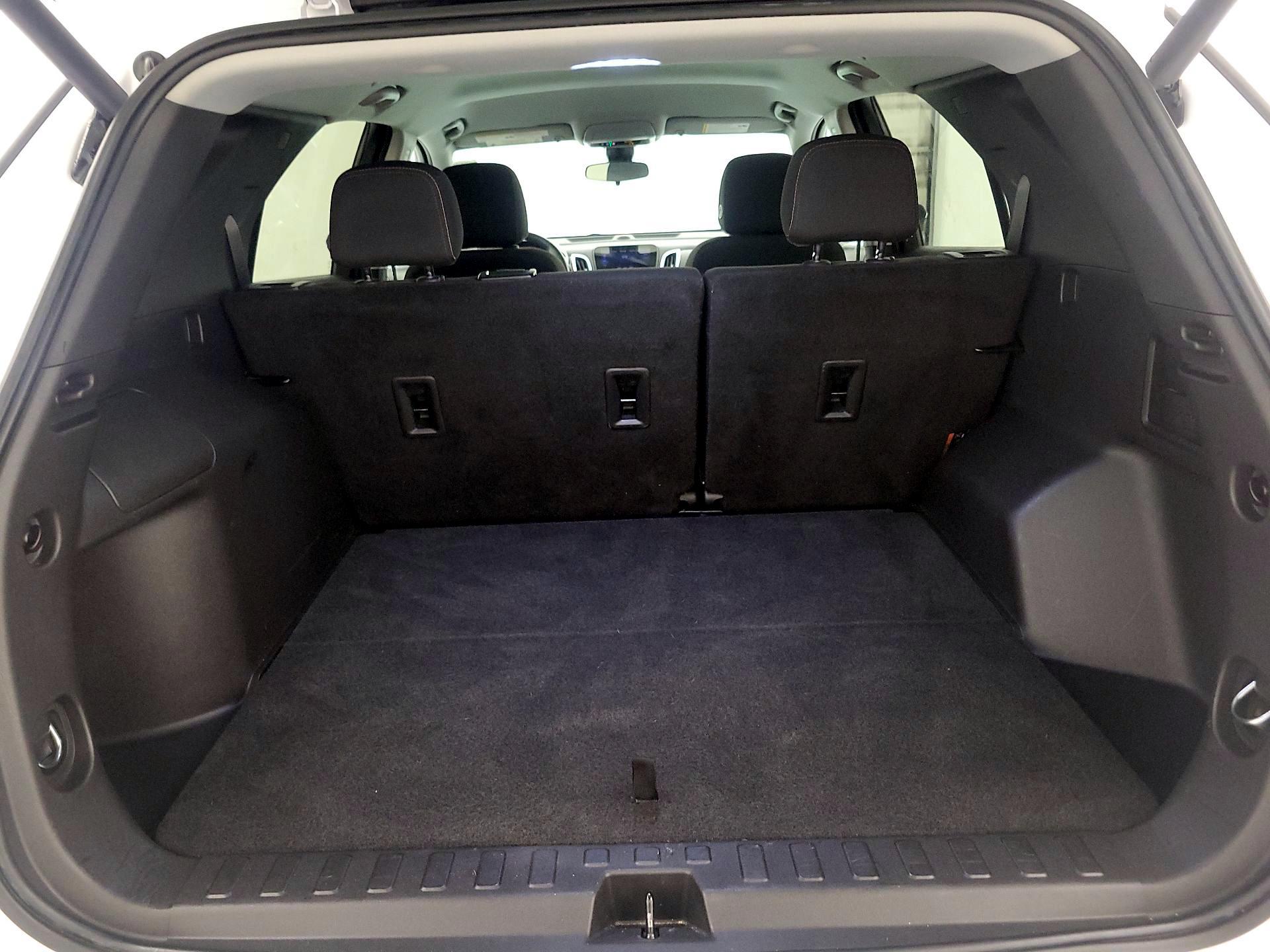 Thumbnail: 2022 Chevrolet Equinox - 20