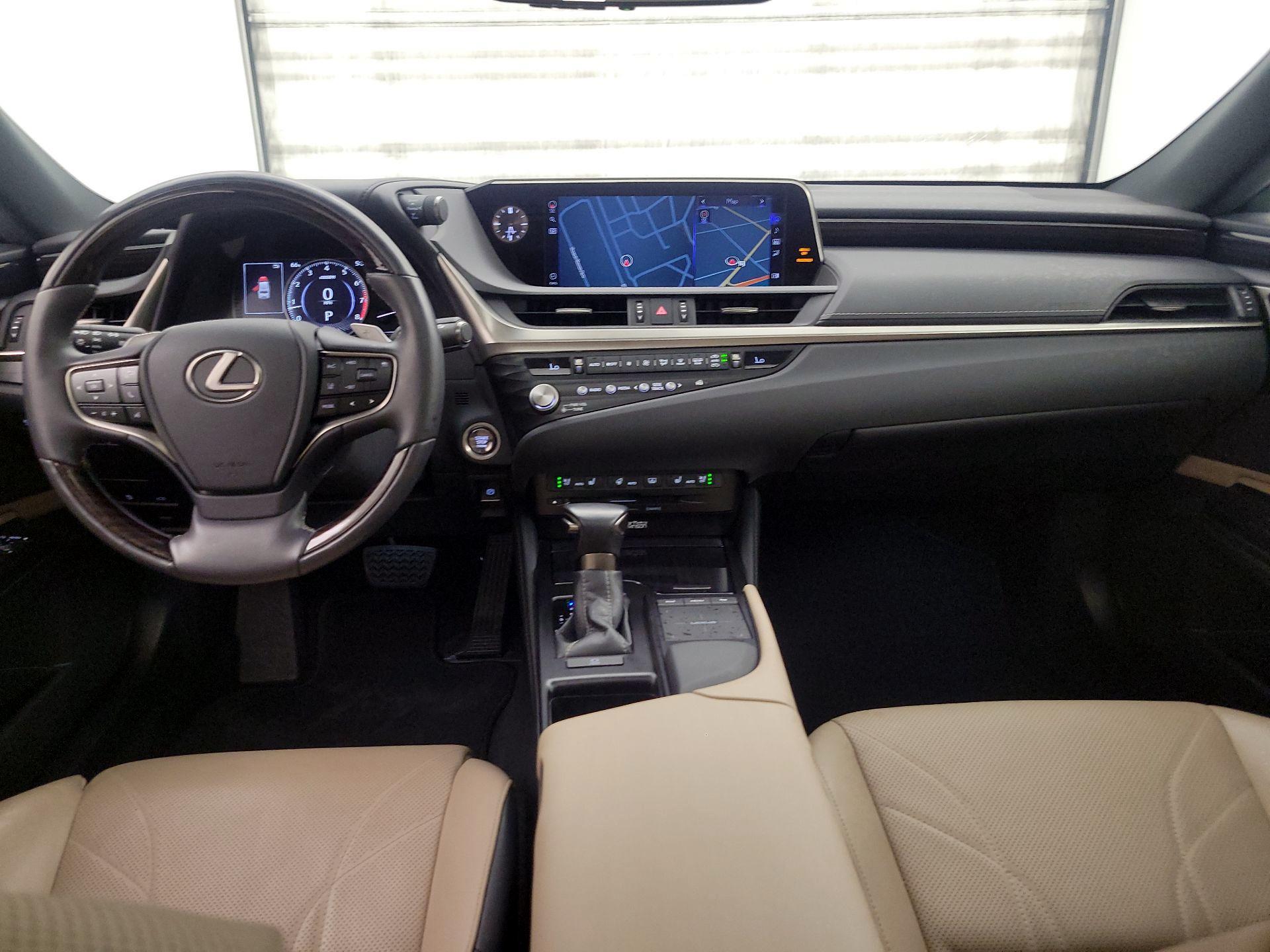 Thumbnail: 2021 Lexus ES - 9