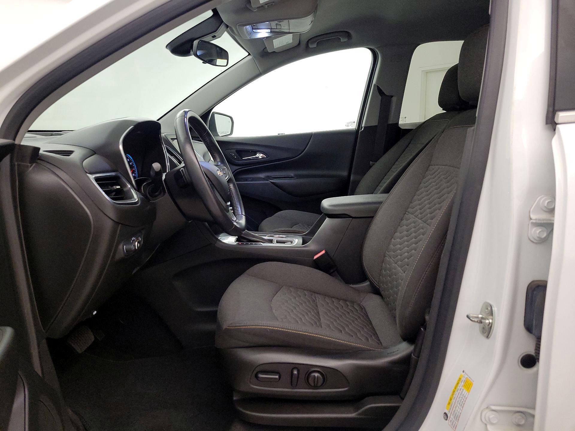 Thumbnail: 2021 Chevrolet Equinox - 11
