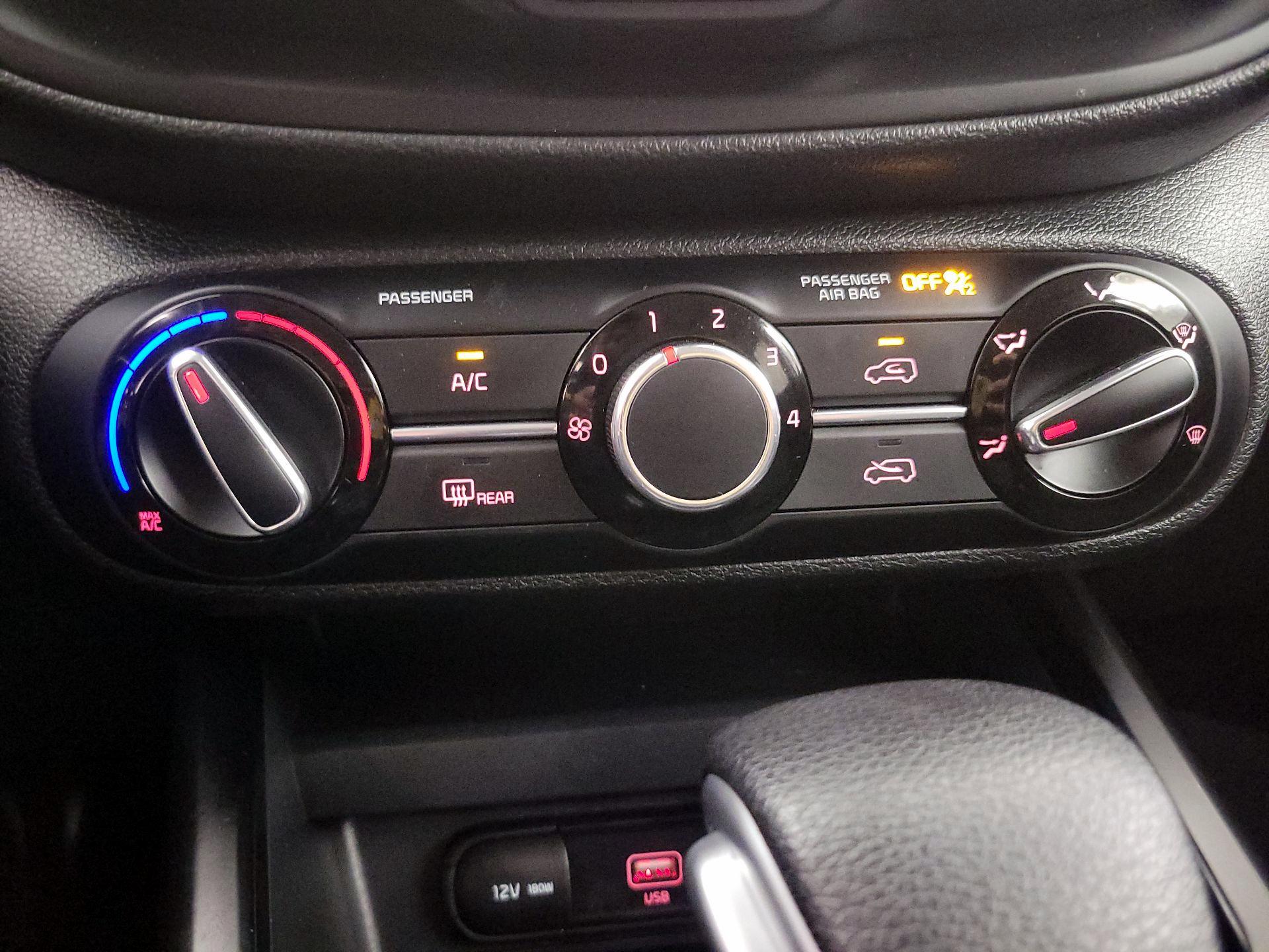 Thumbnail: 2021 Kia Soul - 16