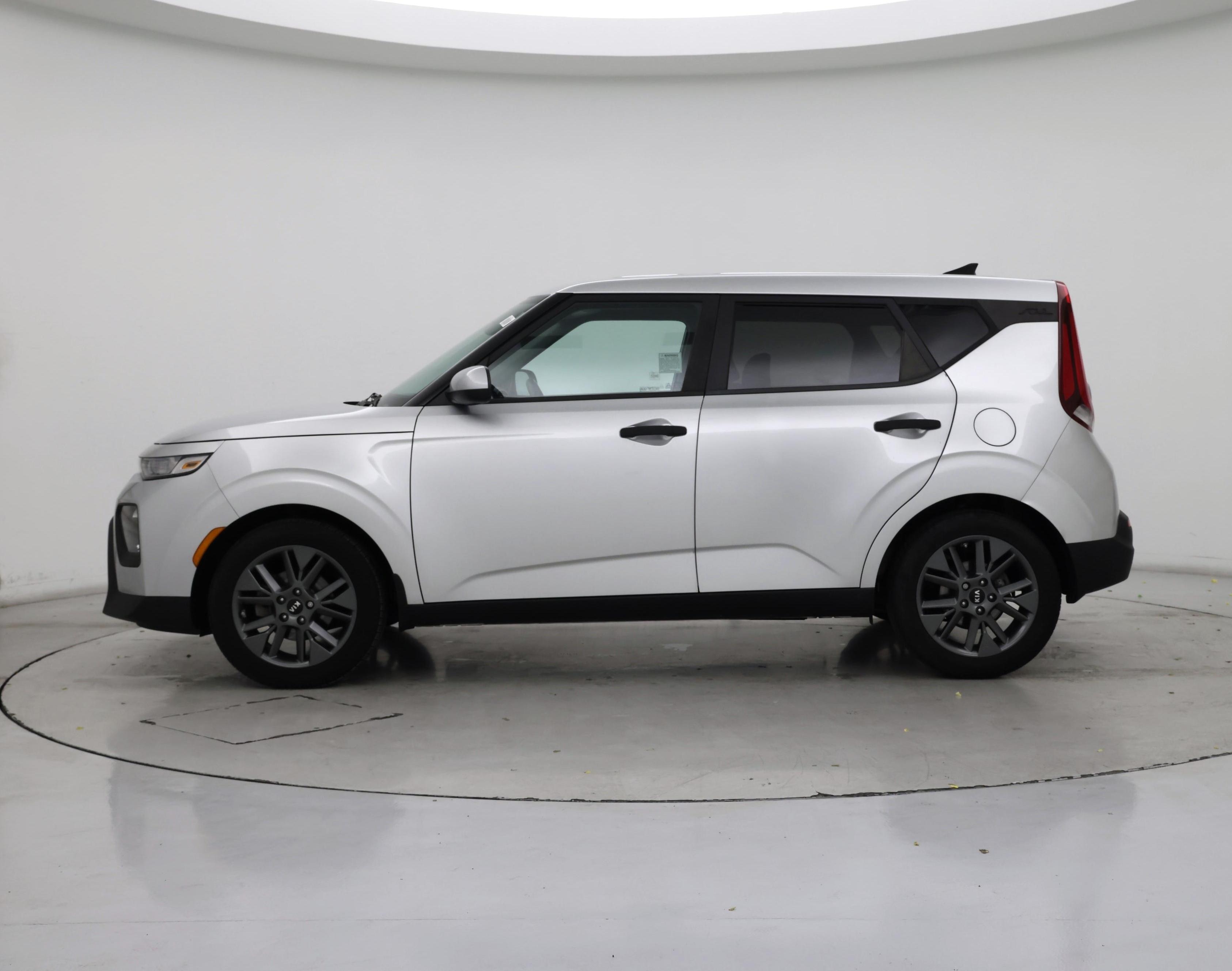 Thumbnail: 2021 Kia Soul - 3