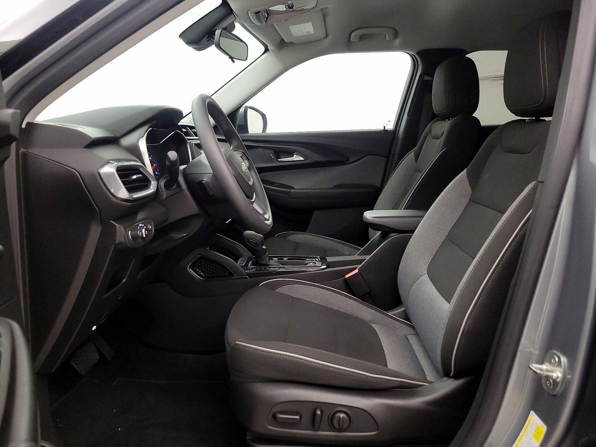 Thumbnail: 2023 Chevrolet TrailBlazer - 11