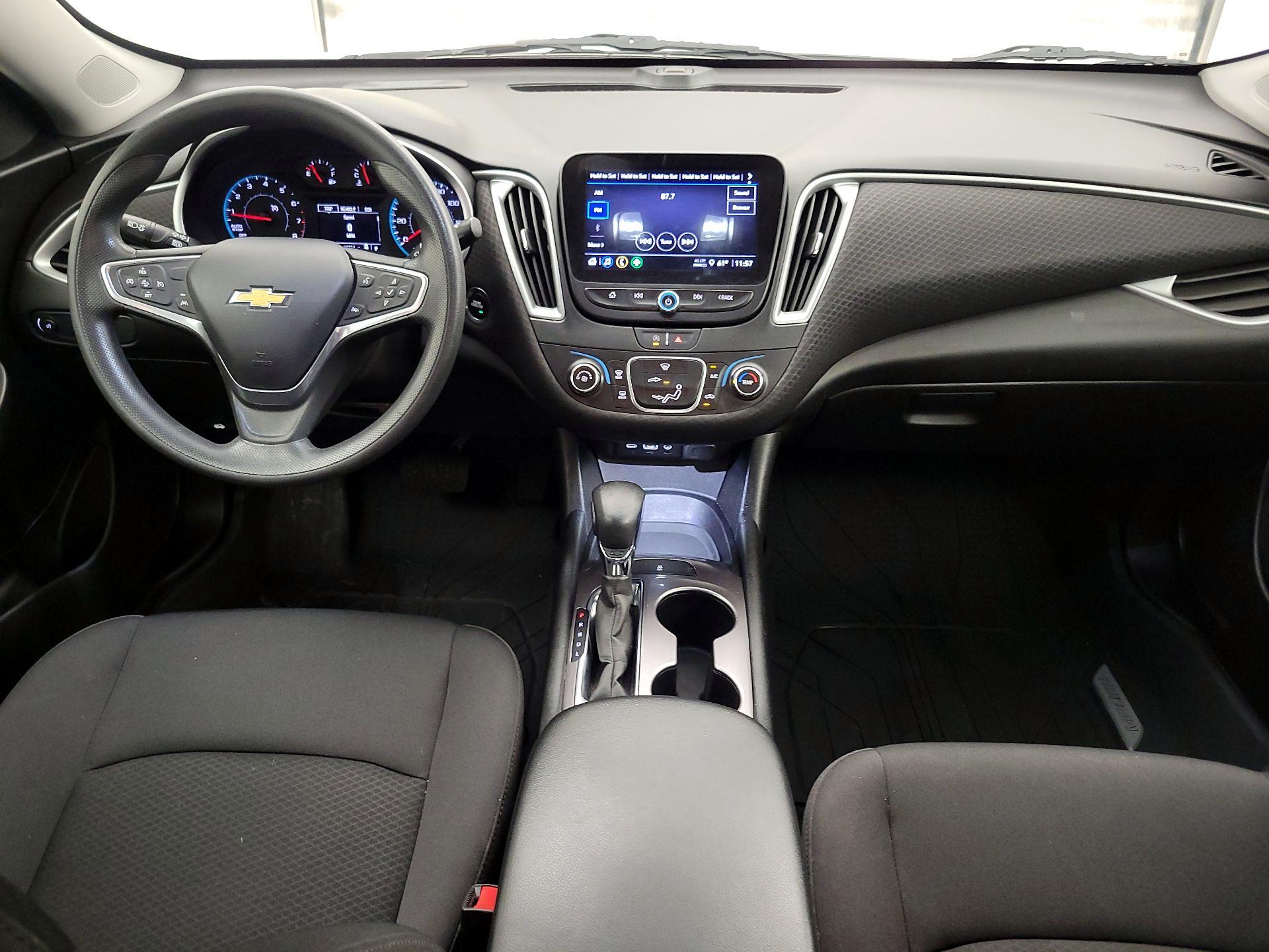 Thumbnail: 2023 Chevrolet Malibu - 9