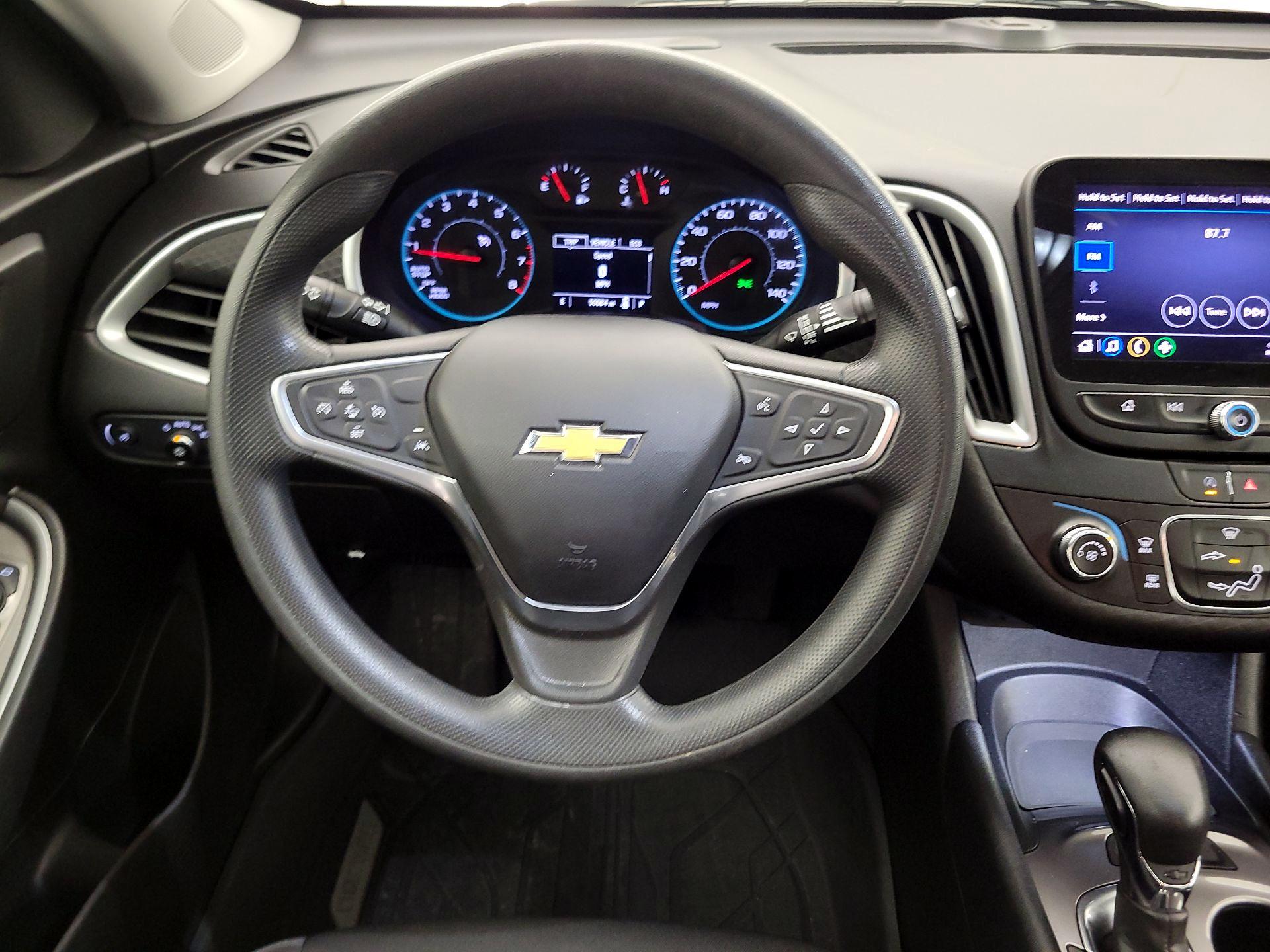 Thumbnail: 2023 Chevrolet Malibu - 10