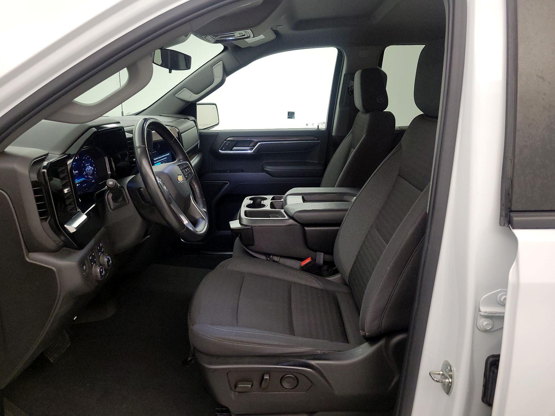 Thumbnail: 2022 Chevrolet Silverado 1500 - 11