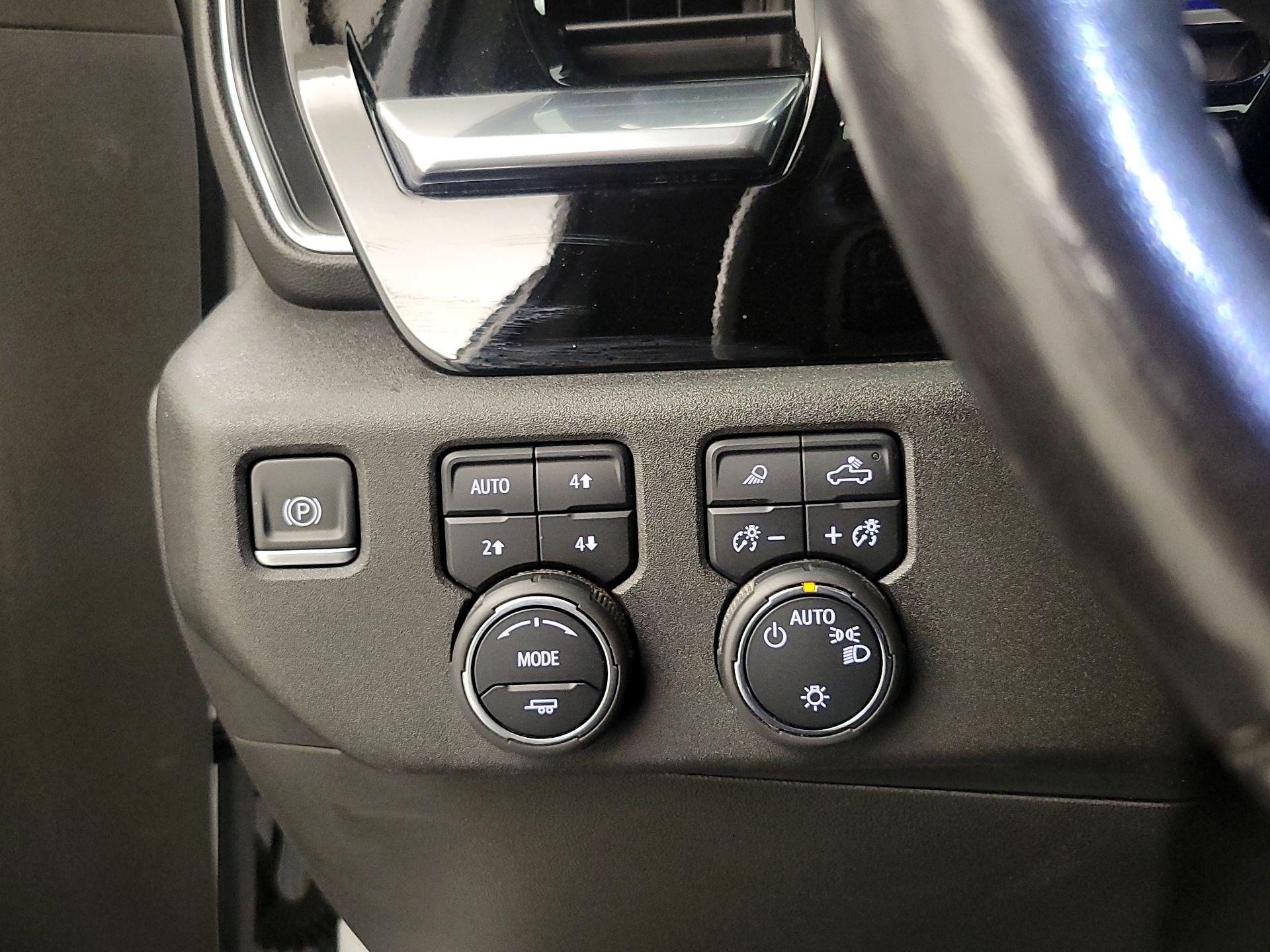 Thumbnail: 2022 Chevrolet Silverado 1500 - 13