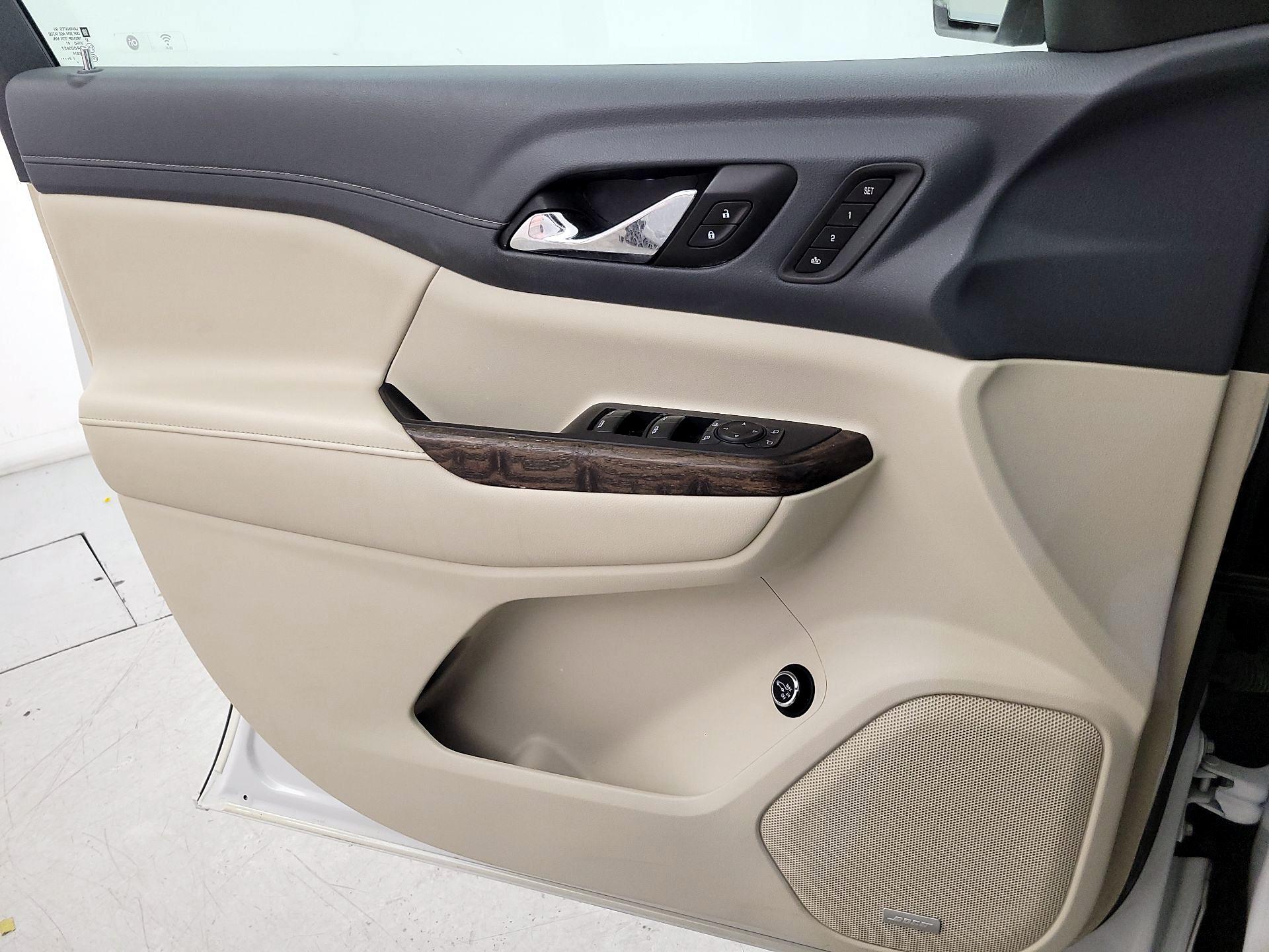 Thumbnail: 2020 GMC Acadia - 12