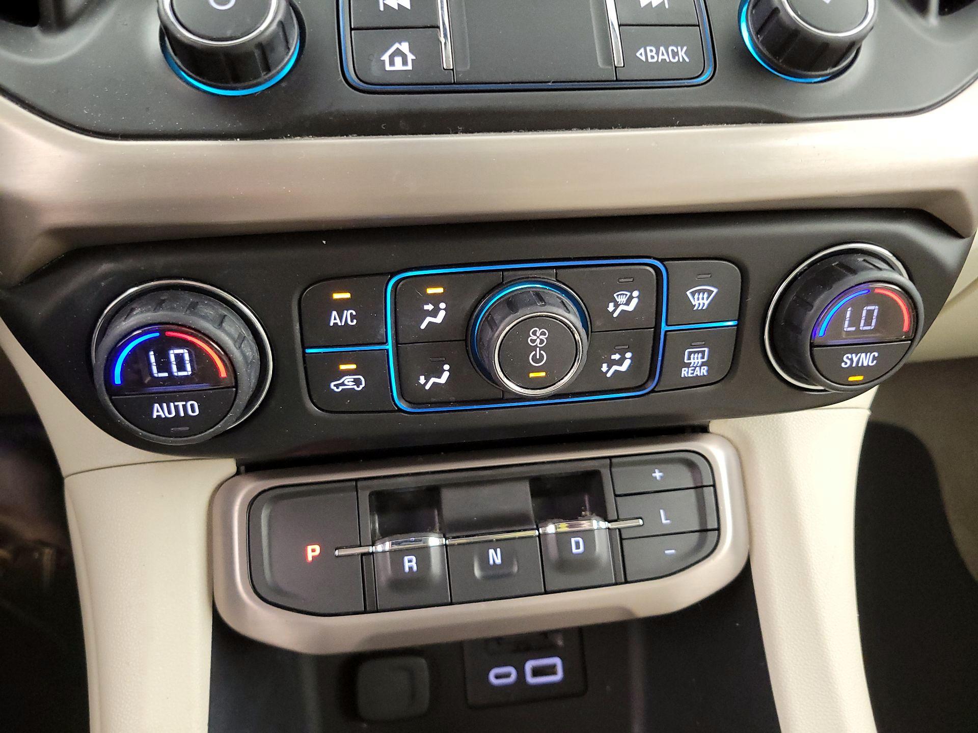 Thumbnail: 2020 GMC Acadia - 17