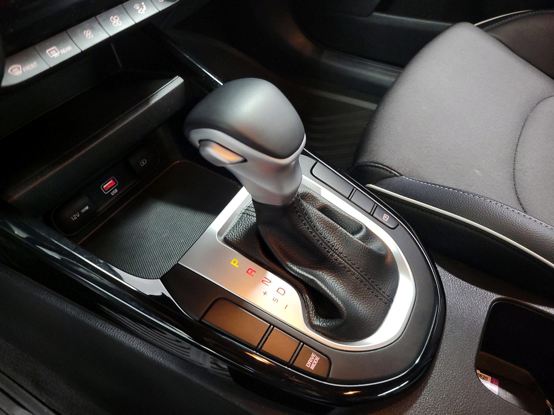 Thumbnail: 2023 Kia Forte - 18