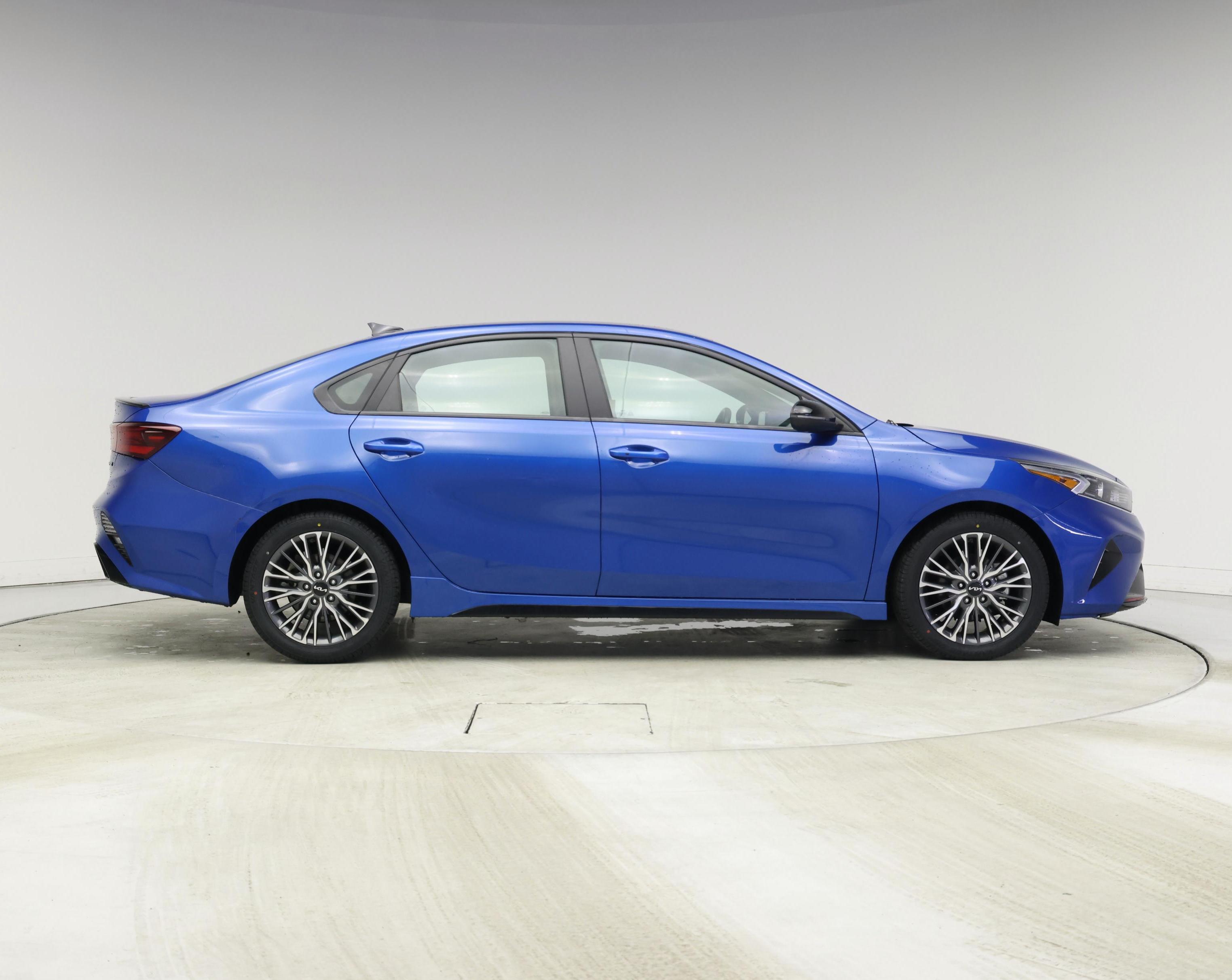 Thumbnail: 2023 Kia Forte - 7