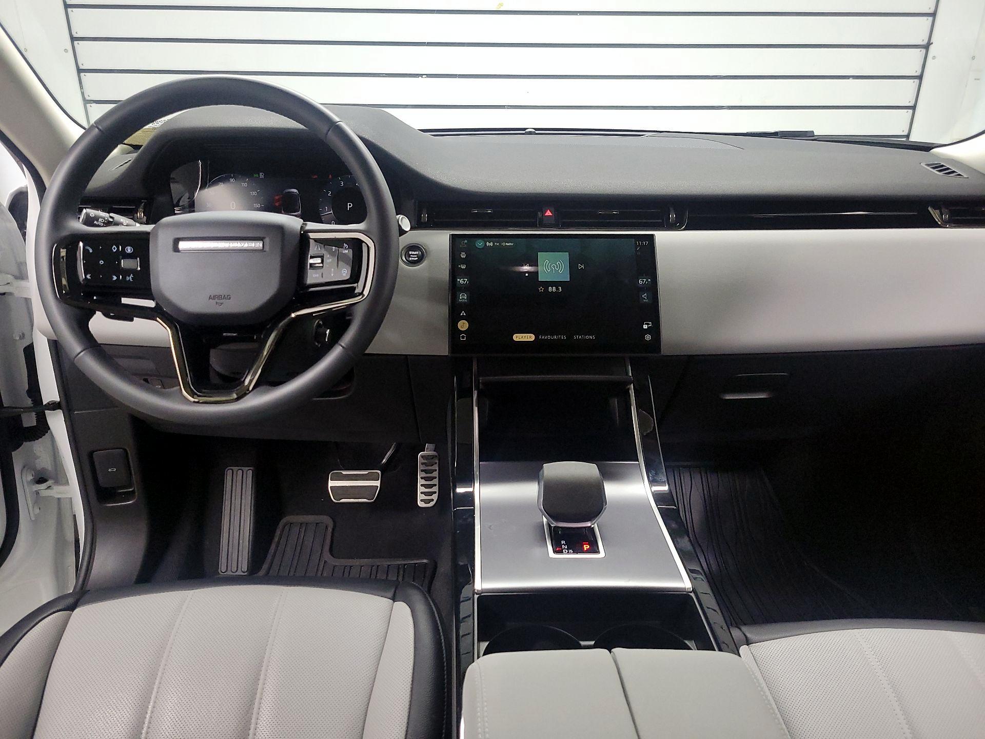 Thumbnail: 2024 Land Rover Range Rover Evoque - 9