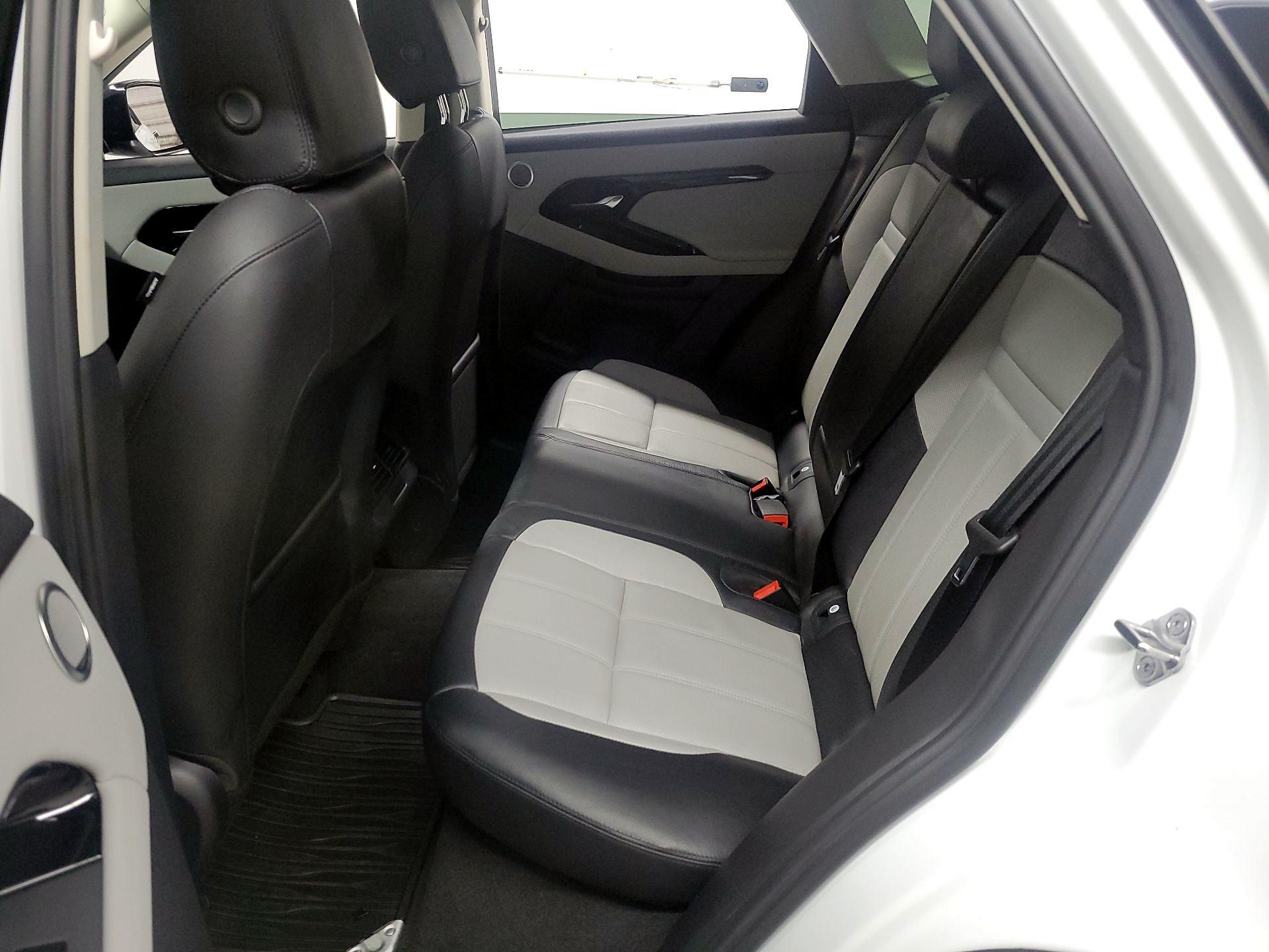 Thumbnail: 2024 Land Rover Range Rover Evoque - 18