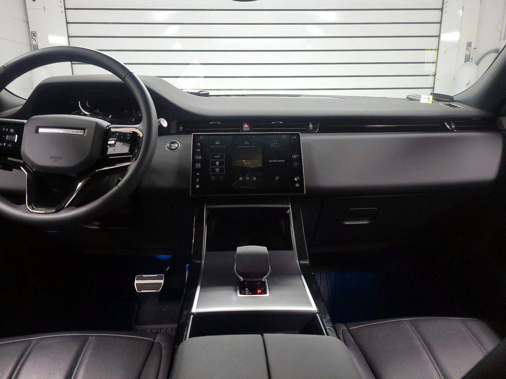 Thumbnail: 2024 Land Rover Range Rover Evoque - 9