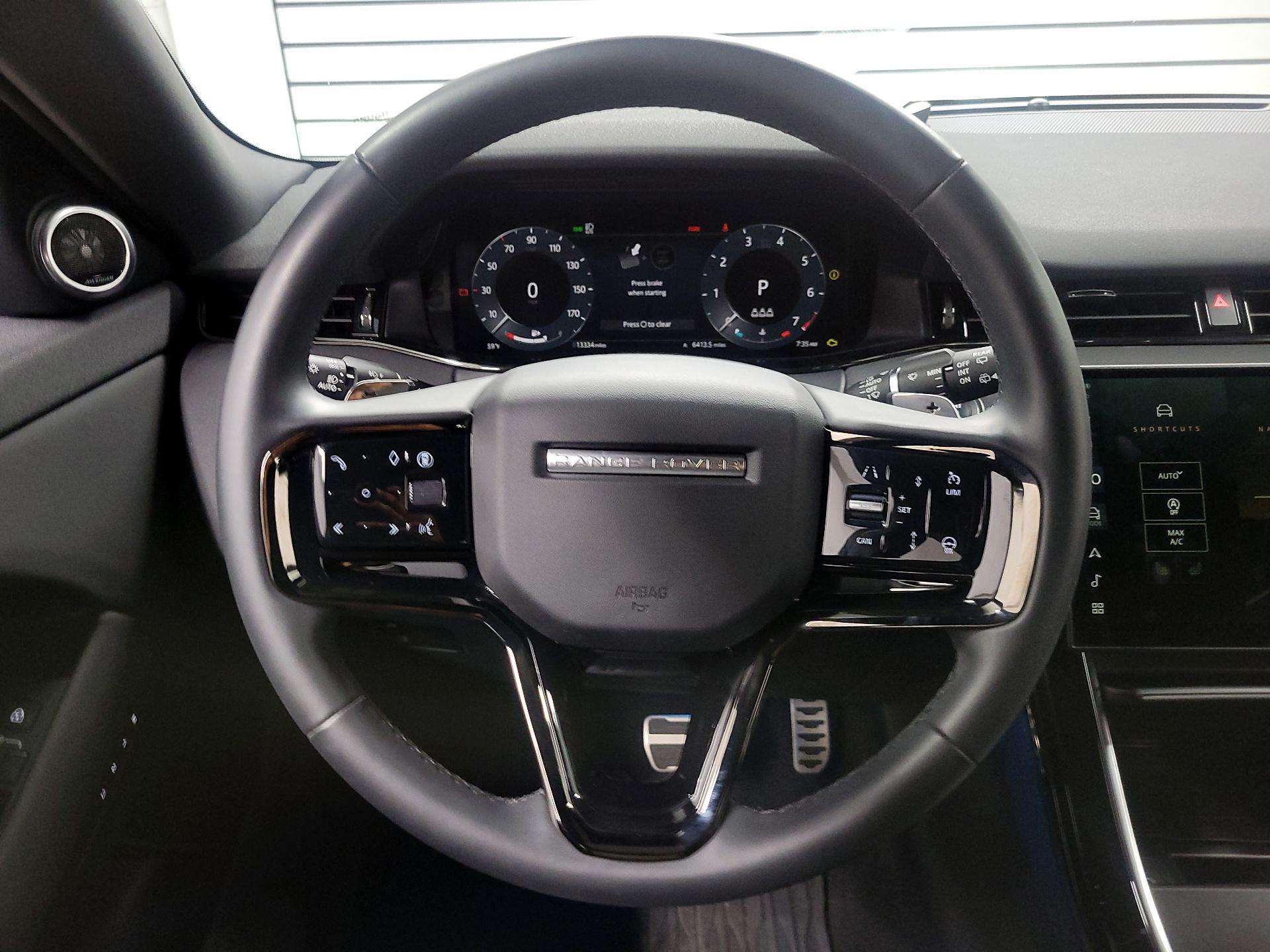 Thumbnail: 2024 Land Rover Range Rover Evoque - 10