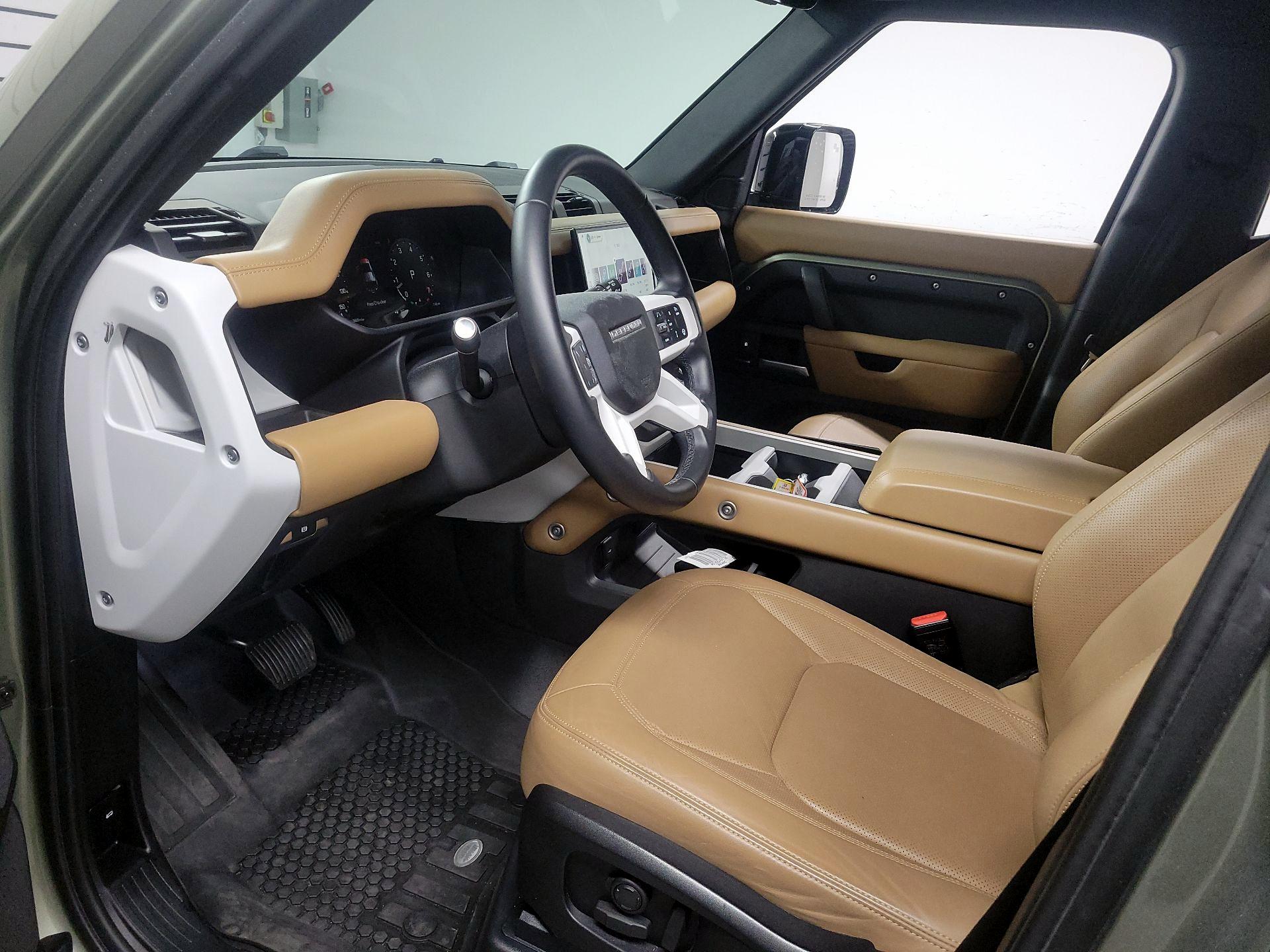 Thumbnail: 2025 Land Rover Defender - 11