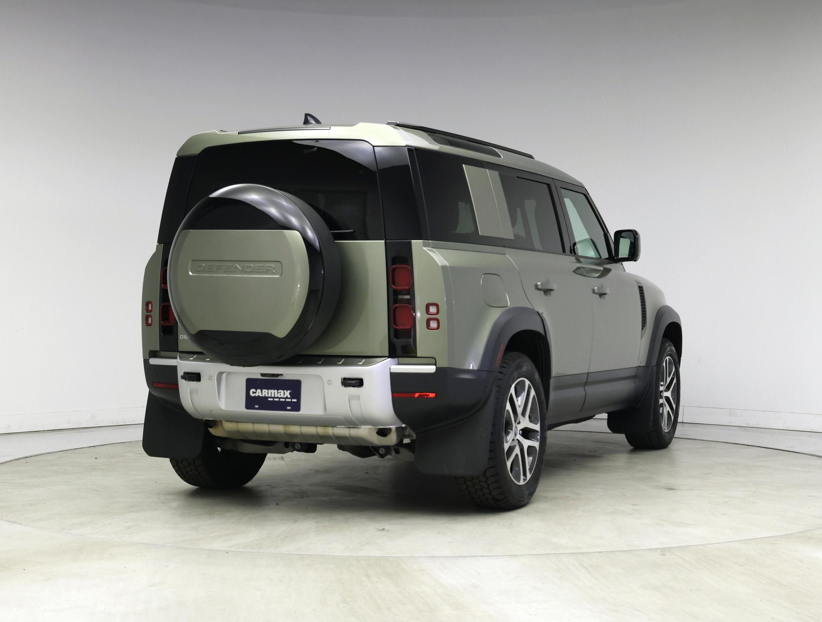 Thumbnail: 2025 Land Rover Defender - 8