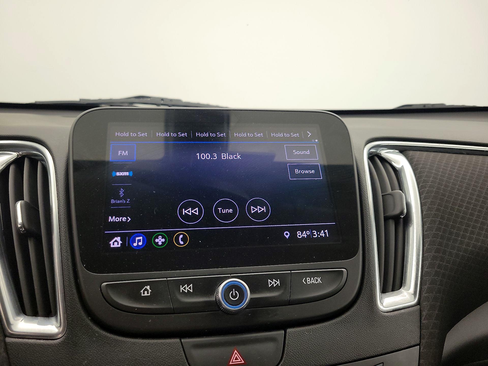 Thumbnail: 2019 Chevrolet Malibu - 15