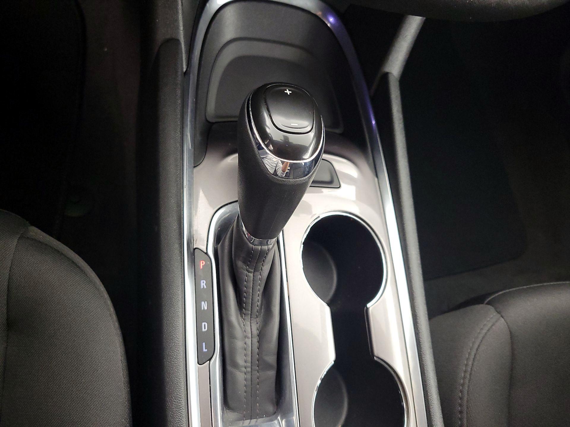 Thumbnail: 2019 Chevrolet Malibu - 17