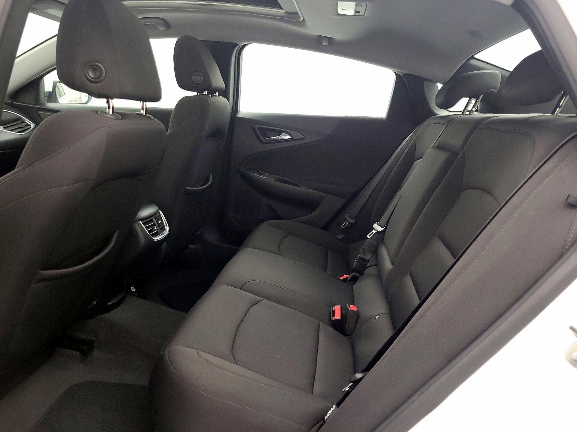 Thumbnail: 2019 Chevrolet Malibu - 20