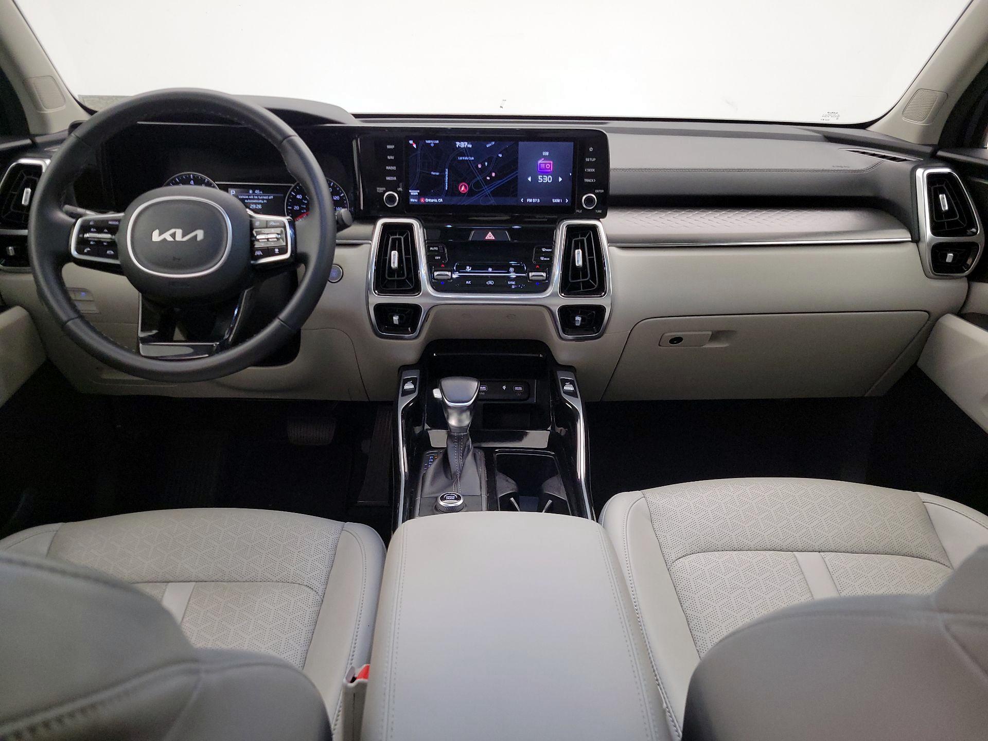 Thumbnail: 2022 Kia Sorento - 9