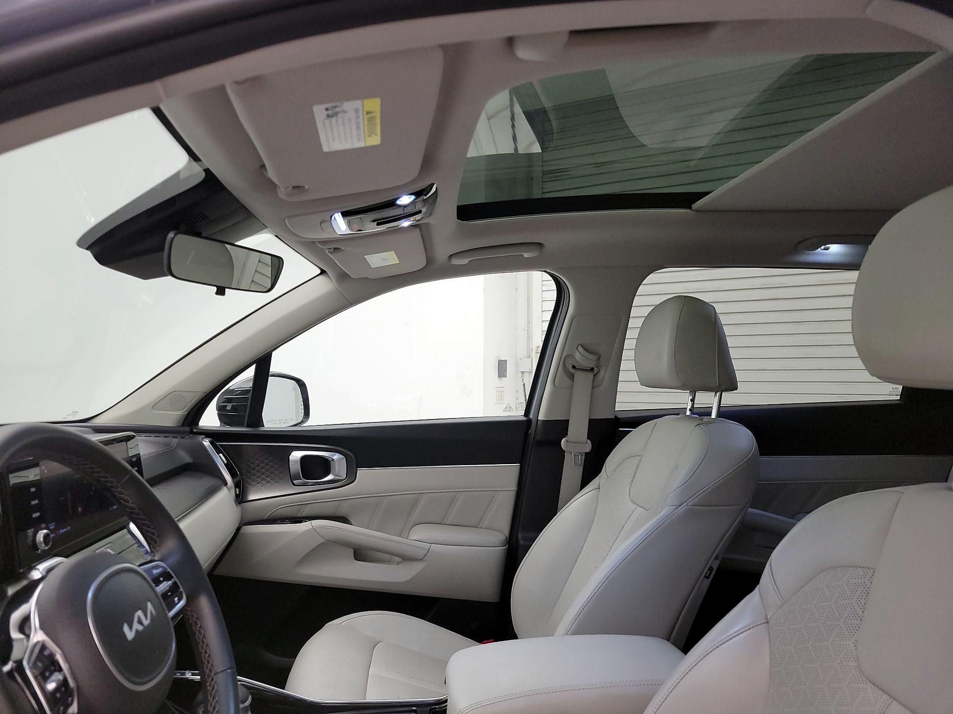 Thumbnail: 2022 Kia Sorento - 20