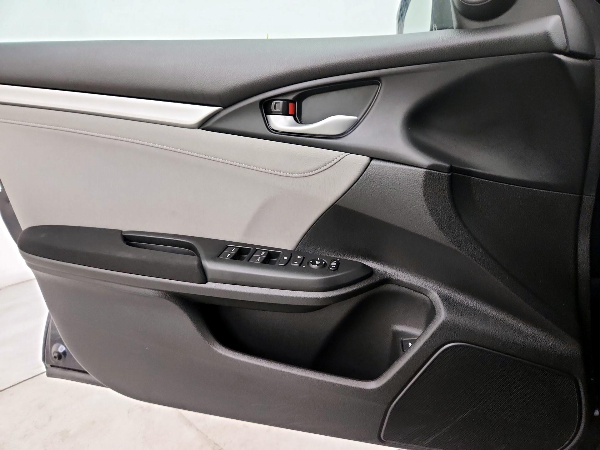 Thumbnail: 2018 Honda Civic - 12