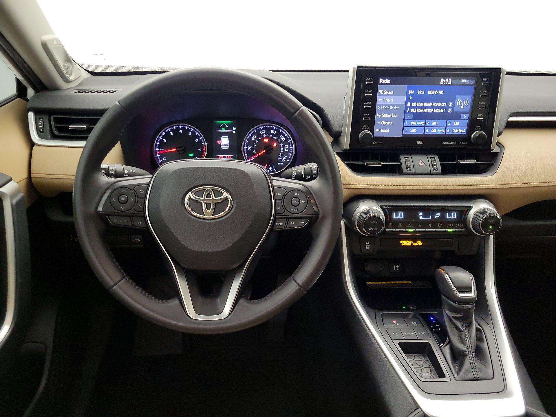 Thumbnail: 2019 Toyota RAV4 - 10