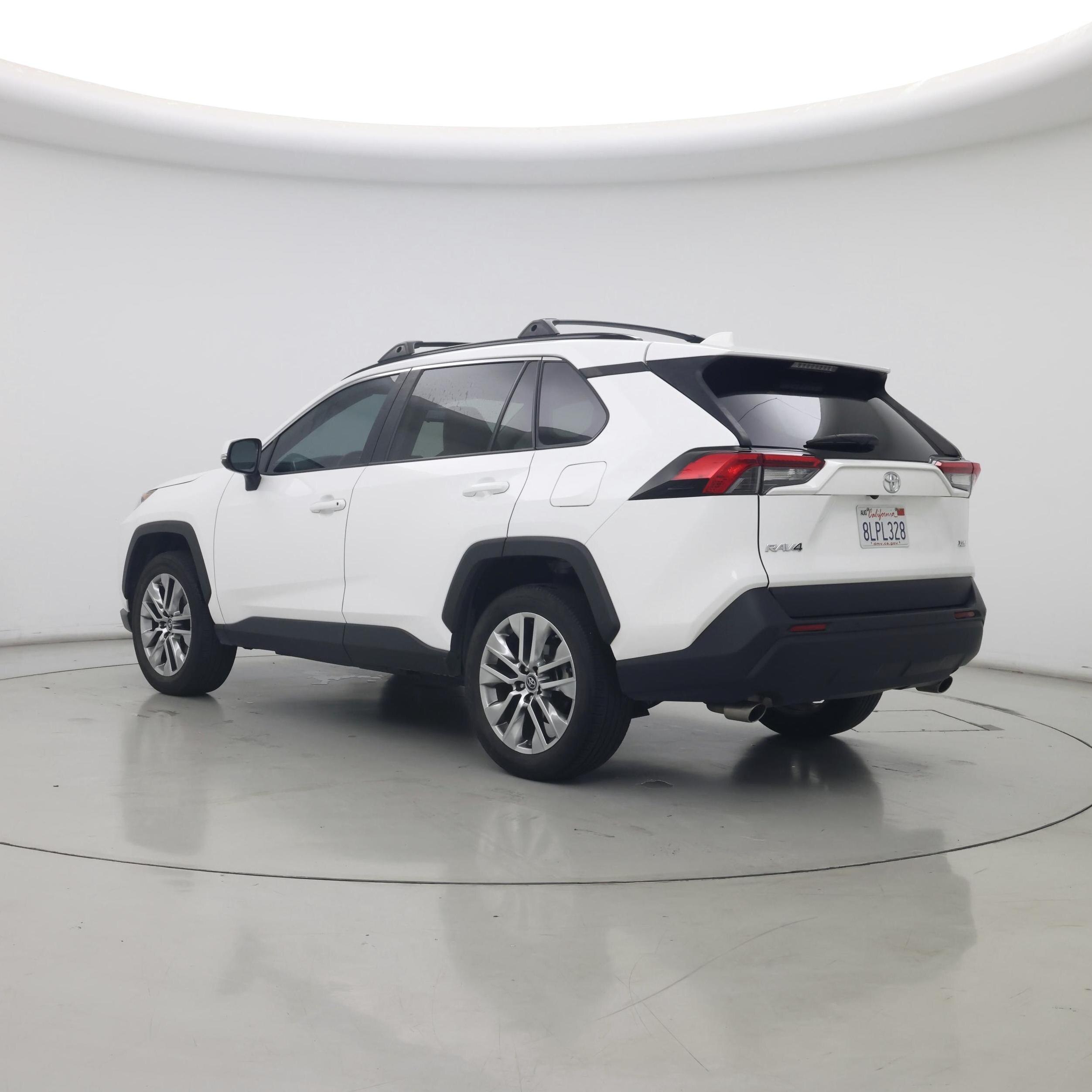 Thumbnail: 2019 Toyota RAV4 - 2