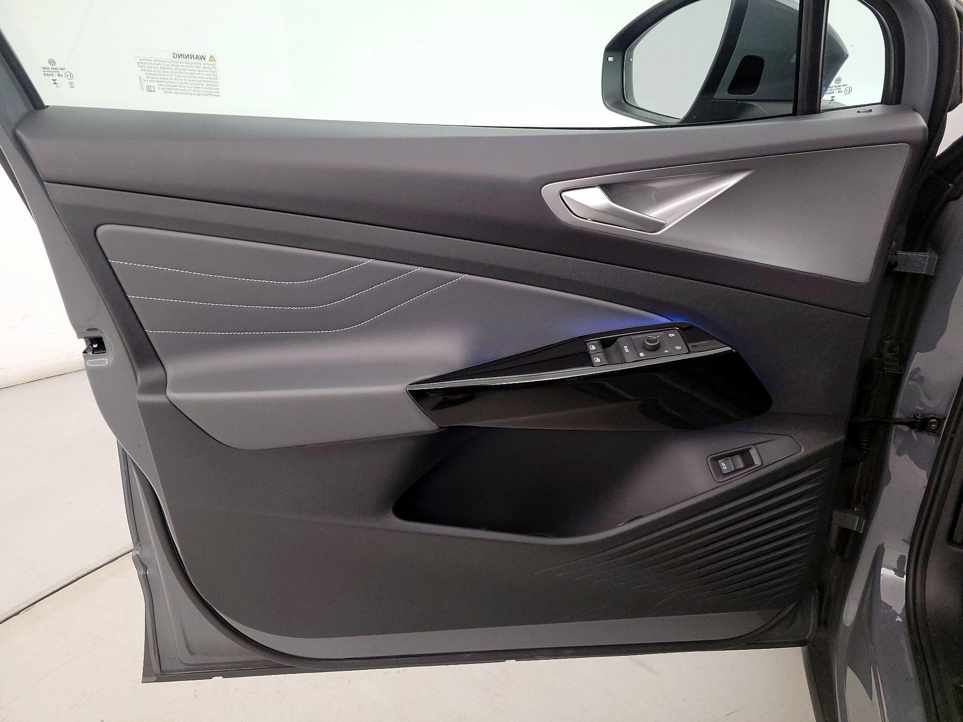 Thumbnail: 2023 Volkswagen ID.4 - 12