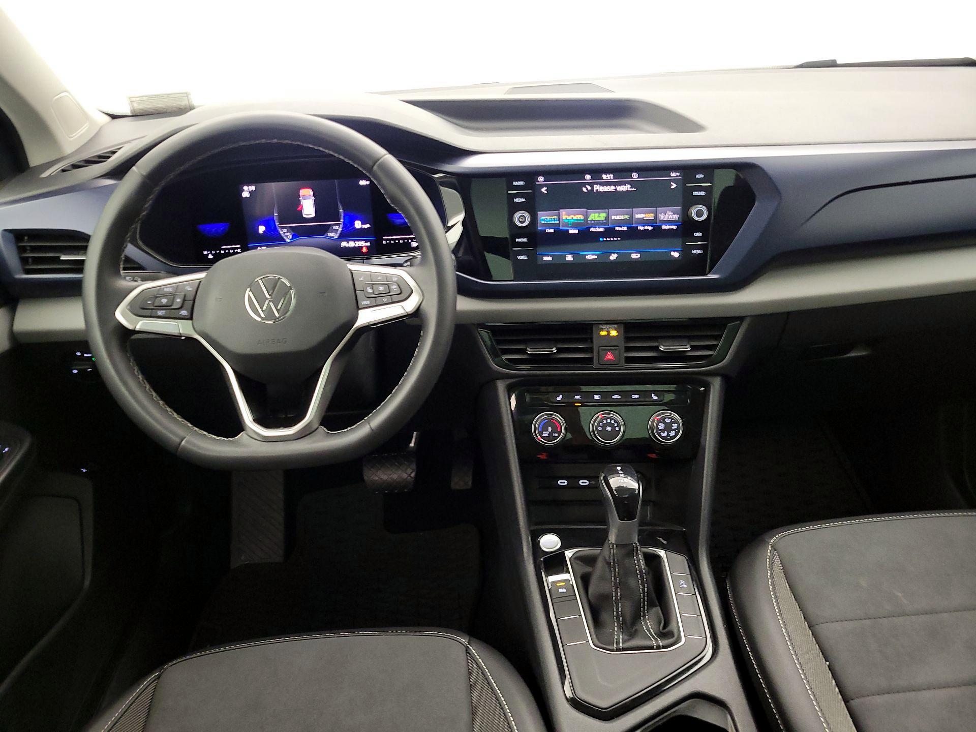 Thumbnail: 2023 Volkswagen Taos - 9