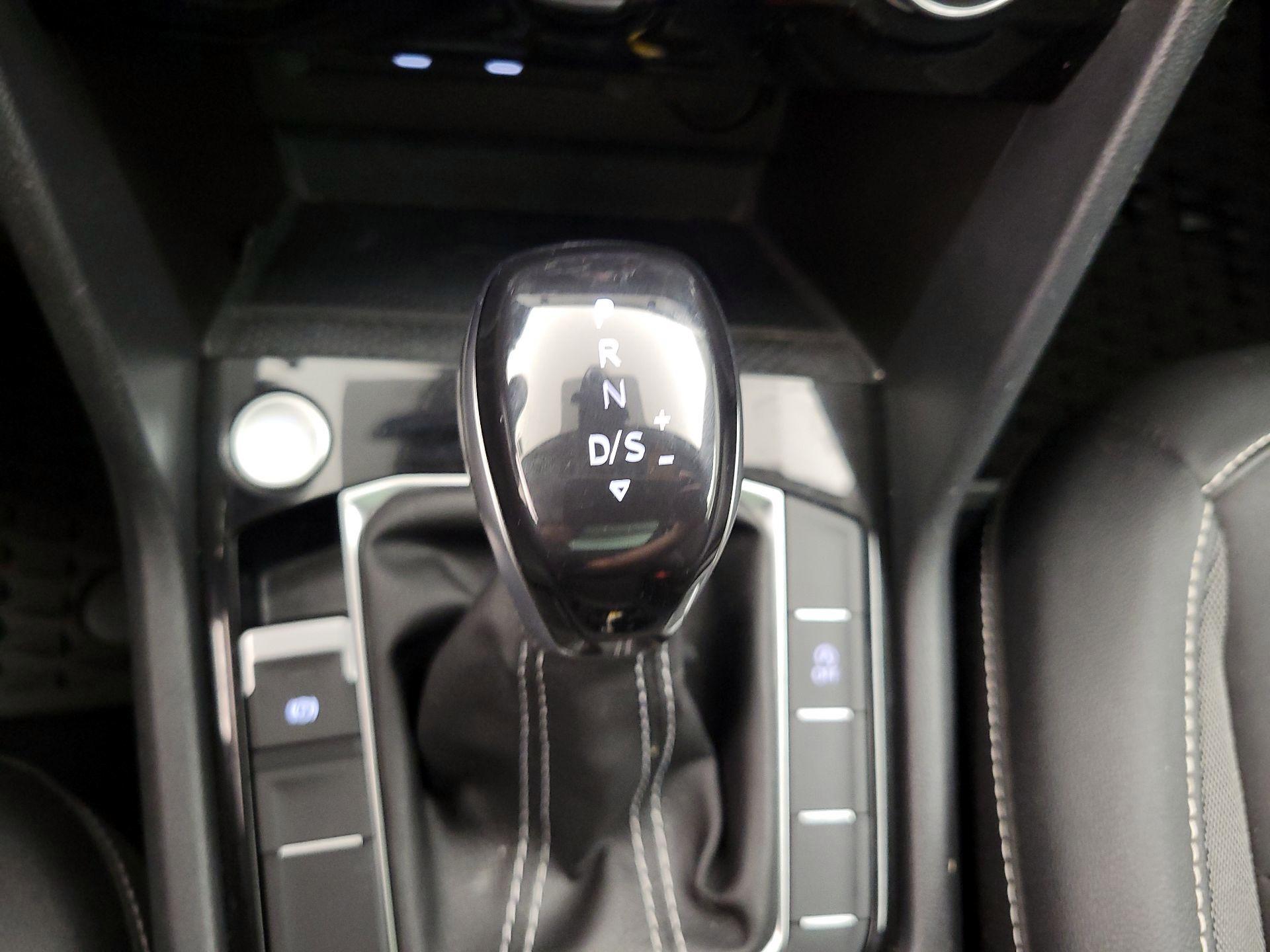 Thumbnail: 2023 Volkswagen Taos - 17