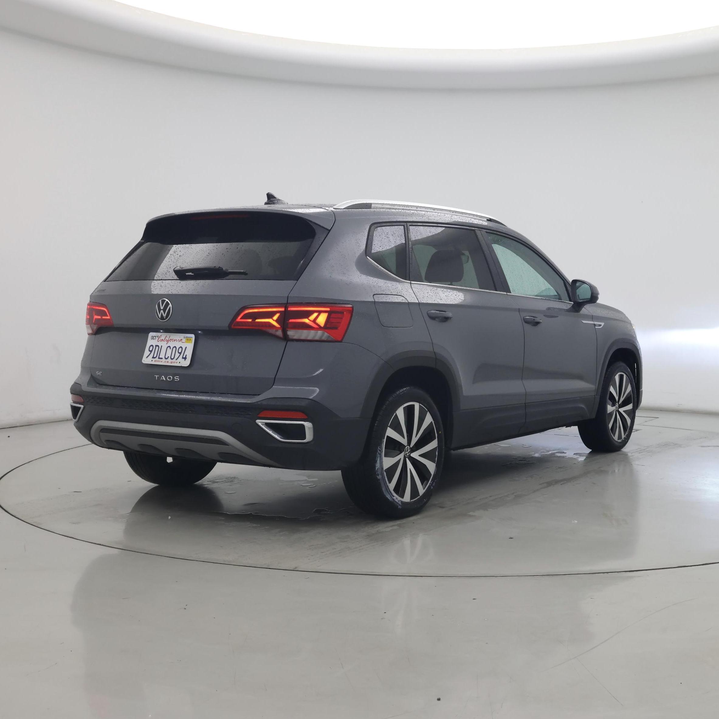Thumbnail: 2022 Volkswagen Taos - 8