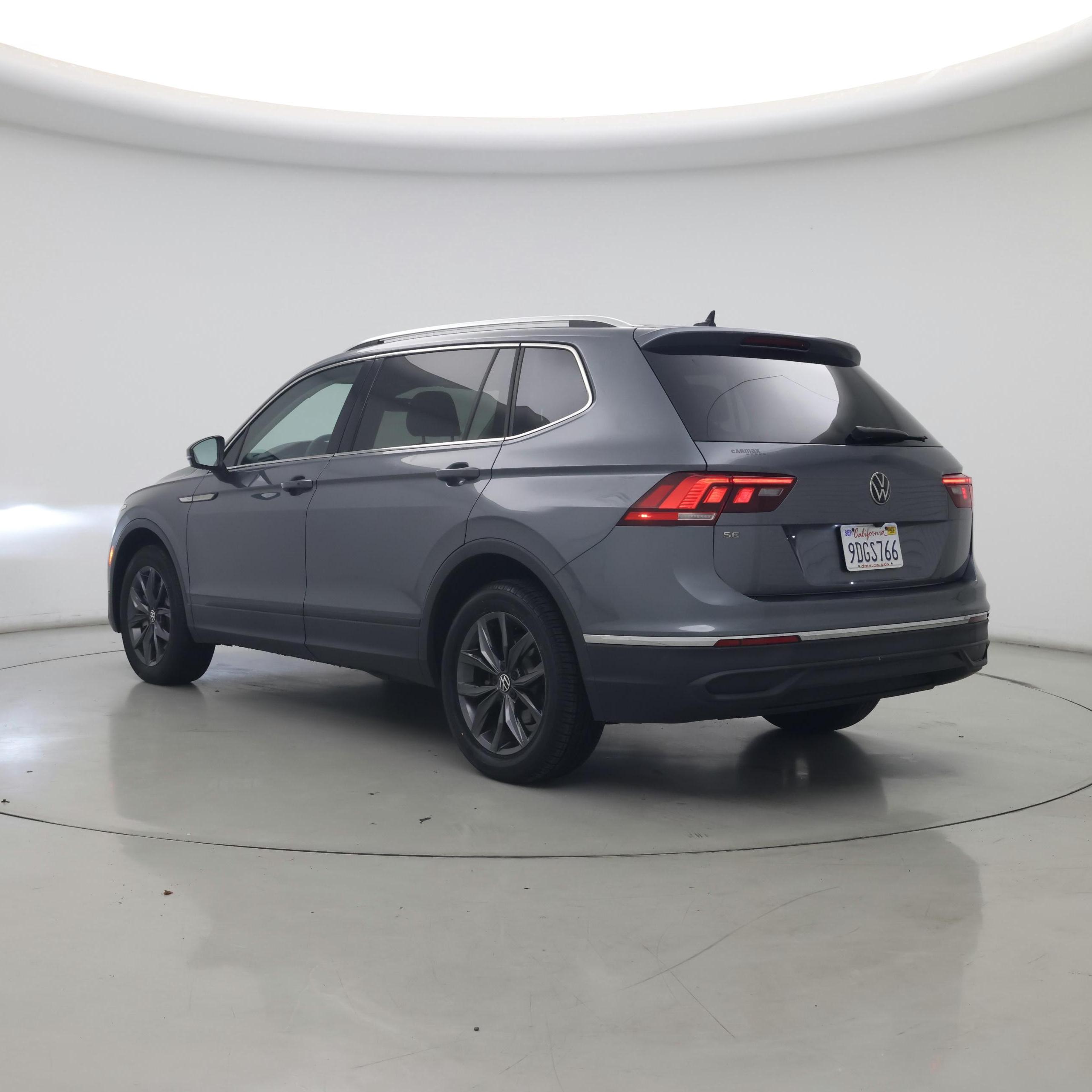 Thumbnail: 2022 Volkswagen Tiguan - 2