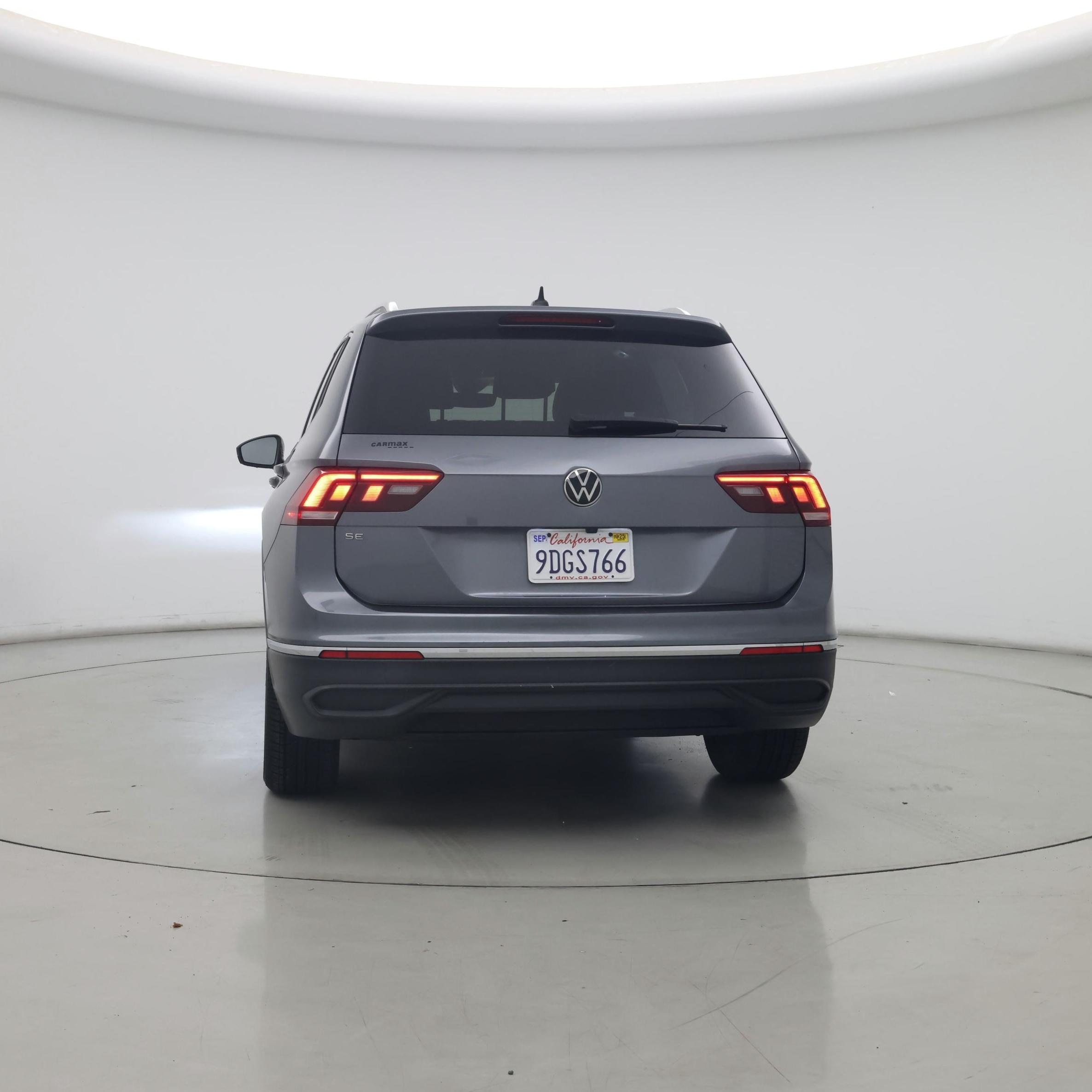 Thumbnail: 2022 Volkswagen Tiguan - 6