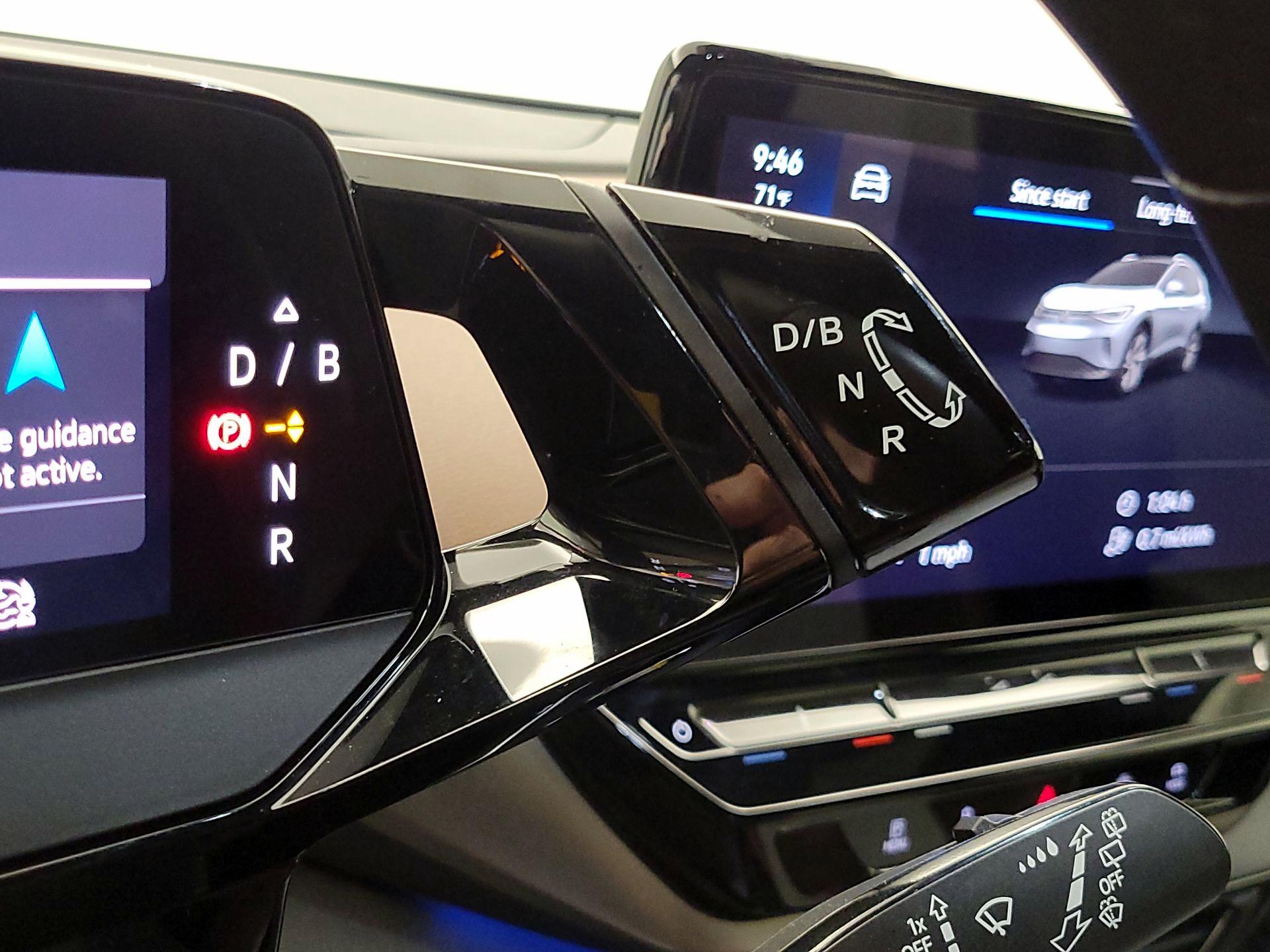 Thumbnail: 2023 Volkswagen ID.4 - 17