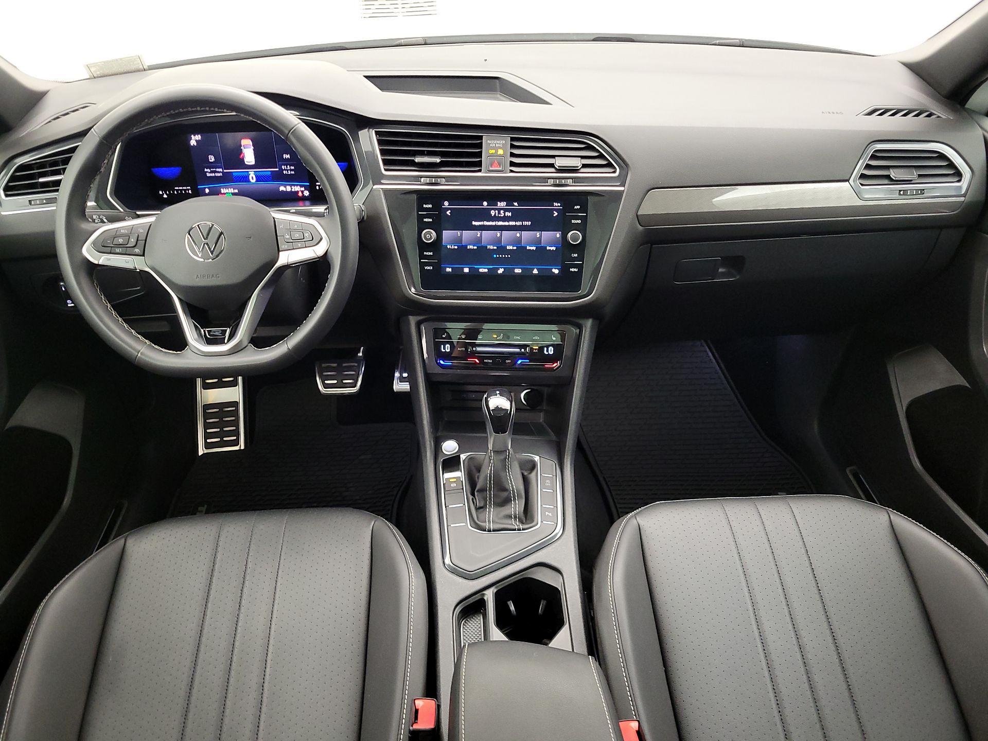 Thumbnail: 2023 Volkswagen Tiguan - 9