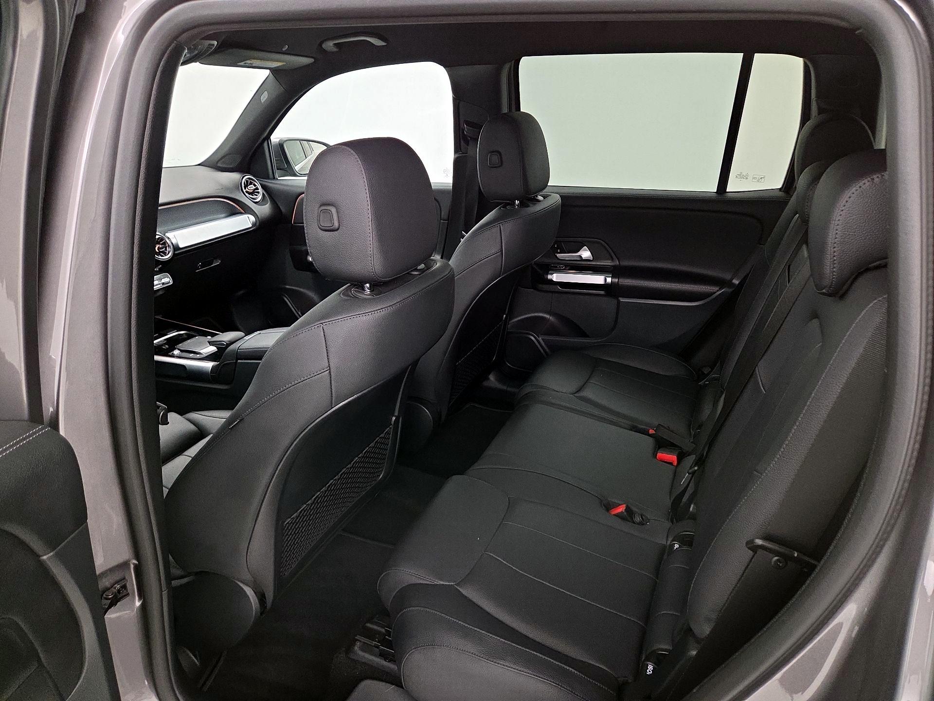 Thumbnail: 2022 Mercedes-Benz GLB - 19