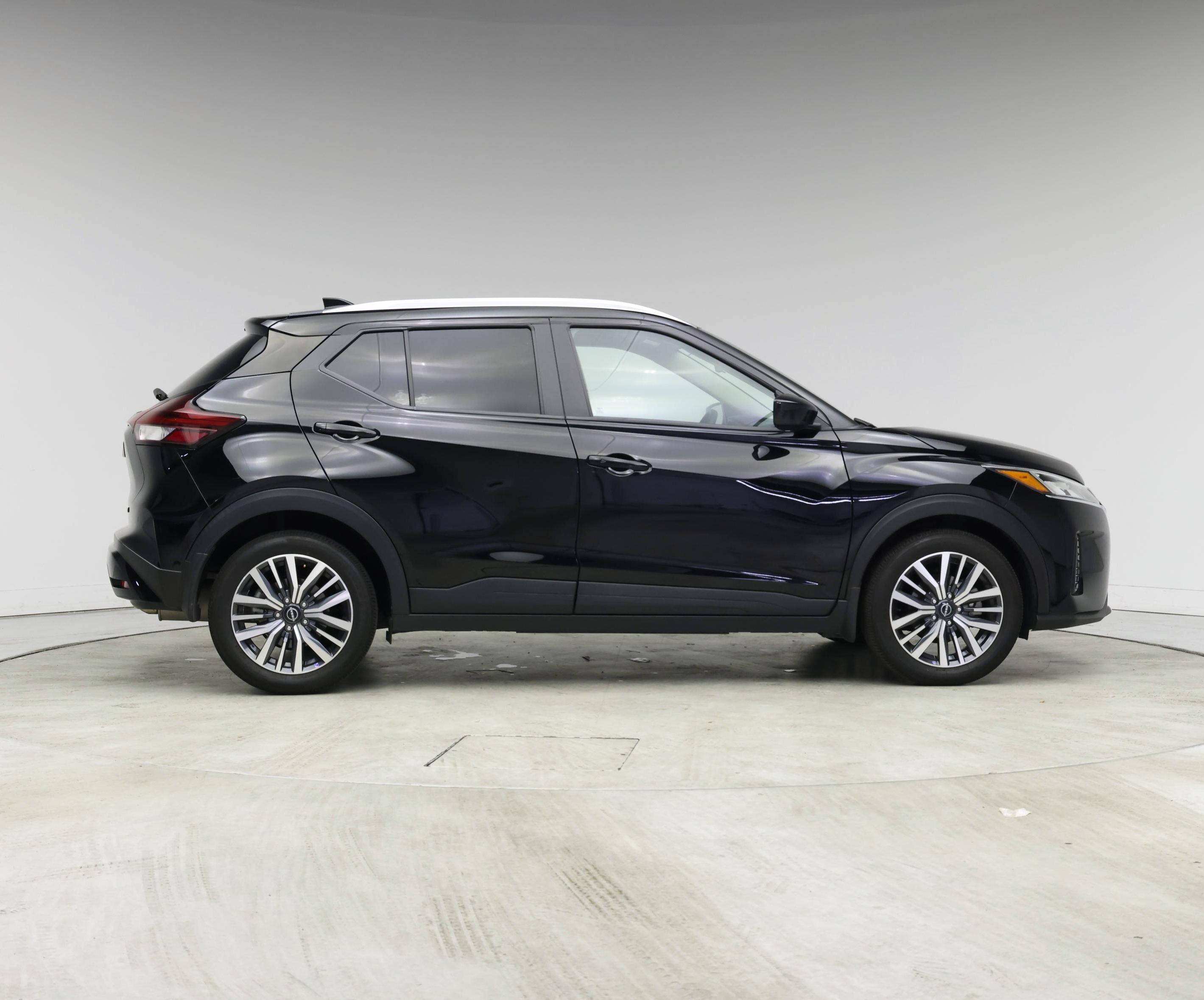 Thumbnail: 2024 Nissan Kicks - 7