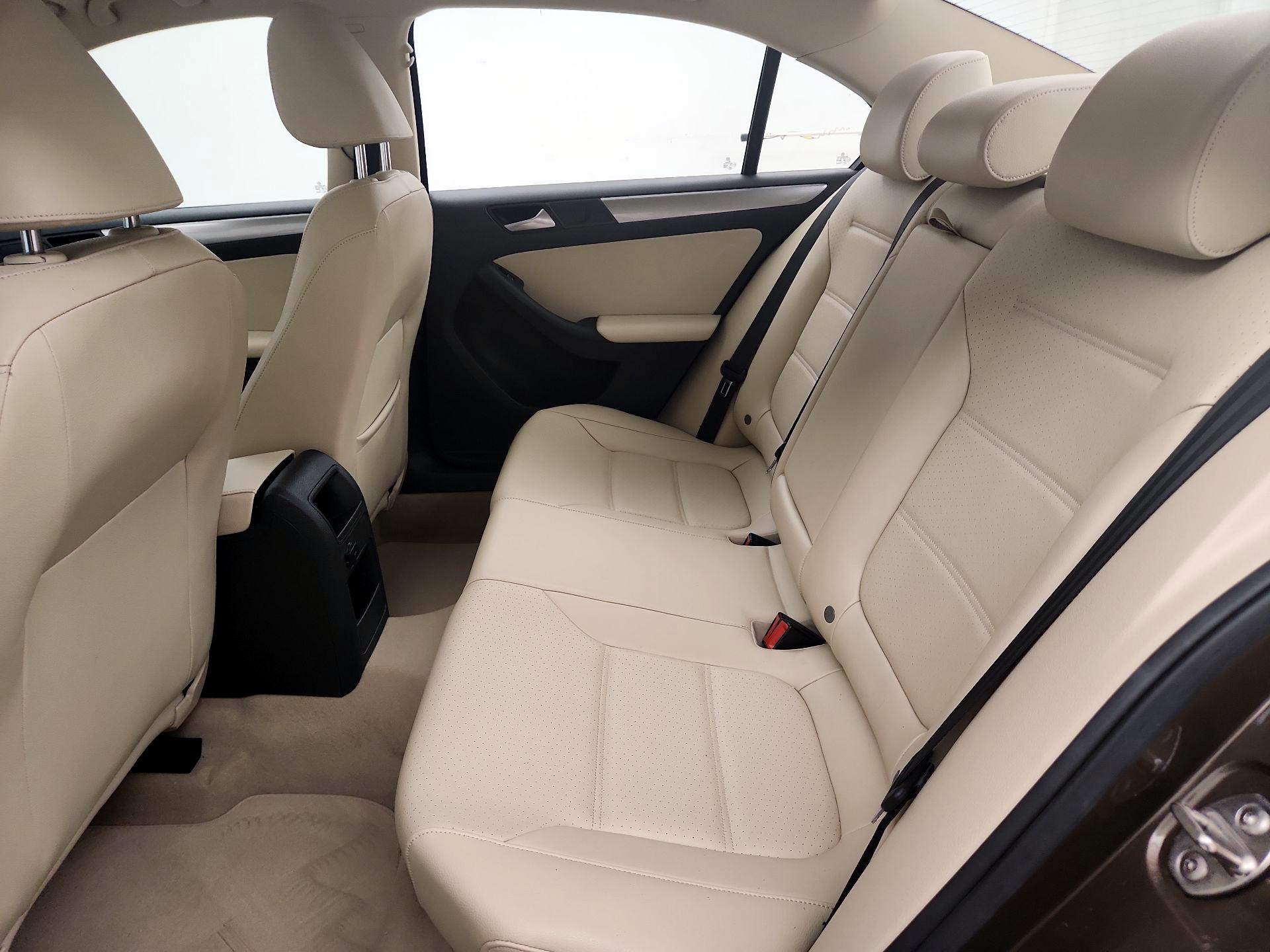 Thumbnail: 2015 Volkswagen Jetta - 19