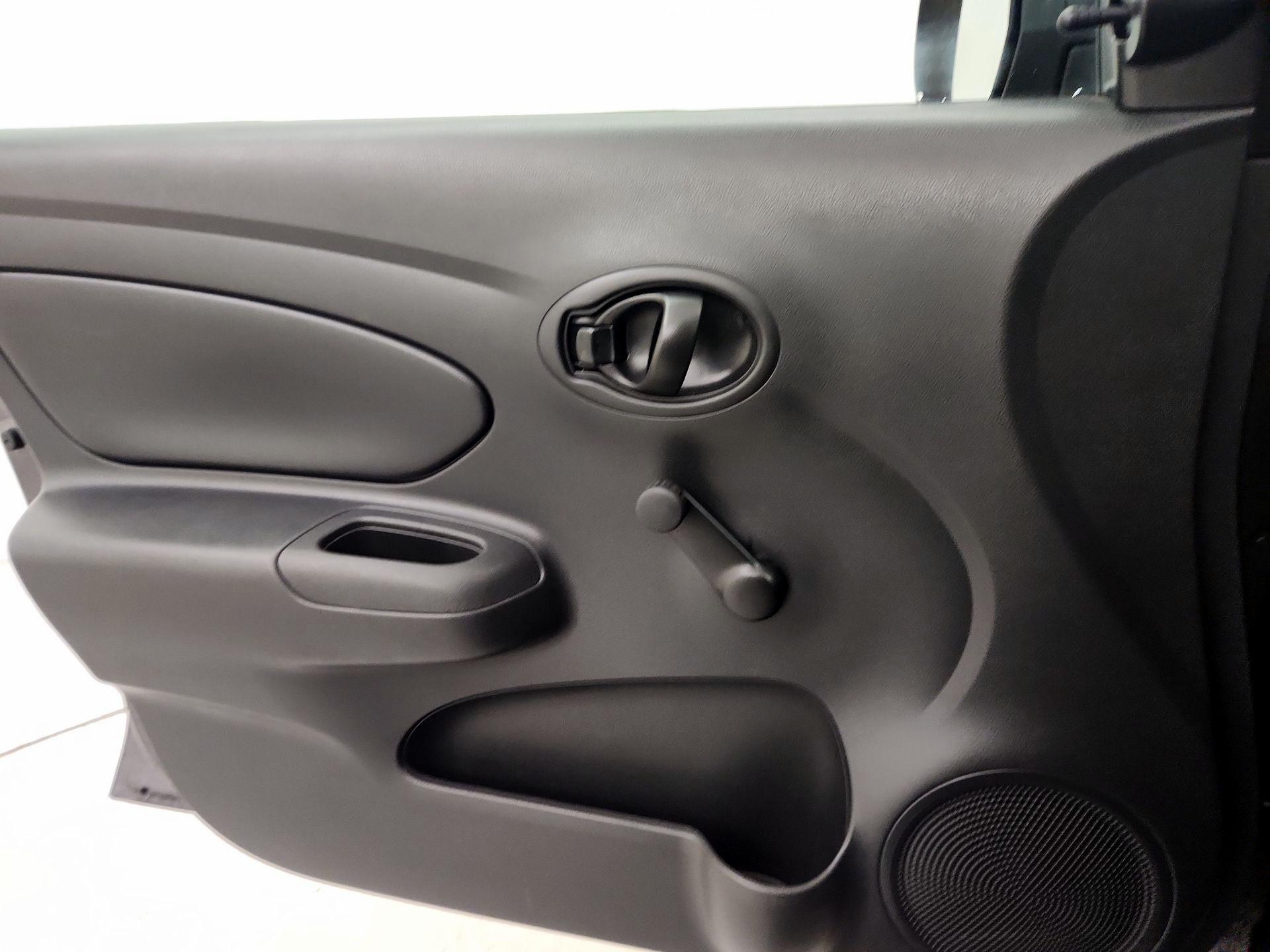 Thumbnail: 2015 Nissan Versa - 12