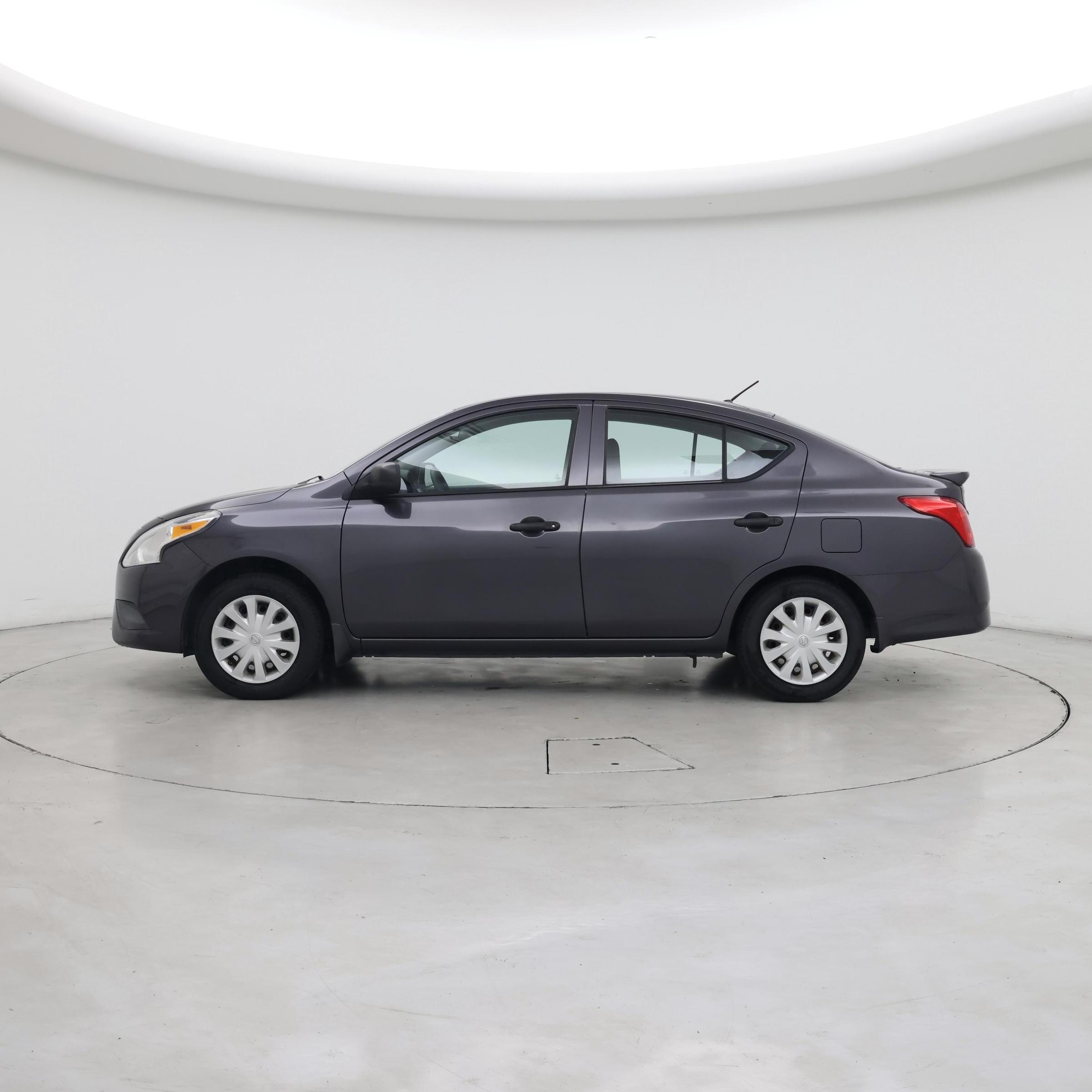 Thumbnail: 2015 Nissan Versa - 3