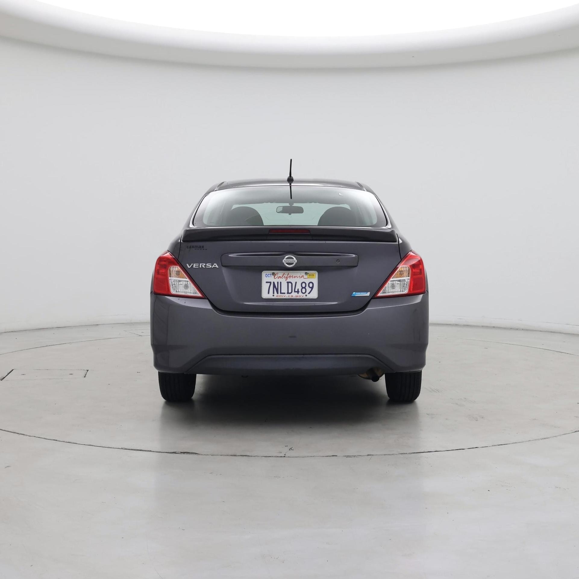 Thumbnail: 2015 Nissan Versa - 6