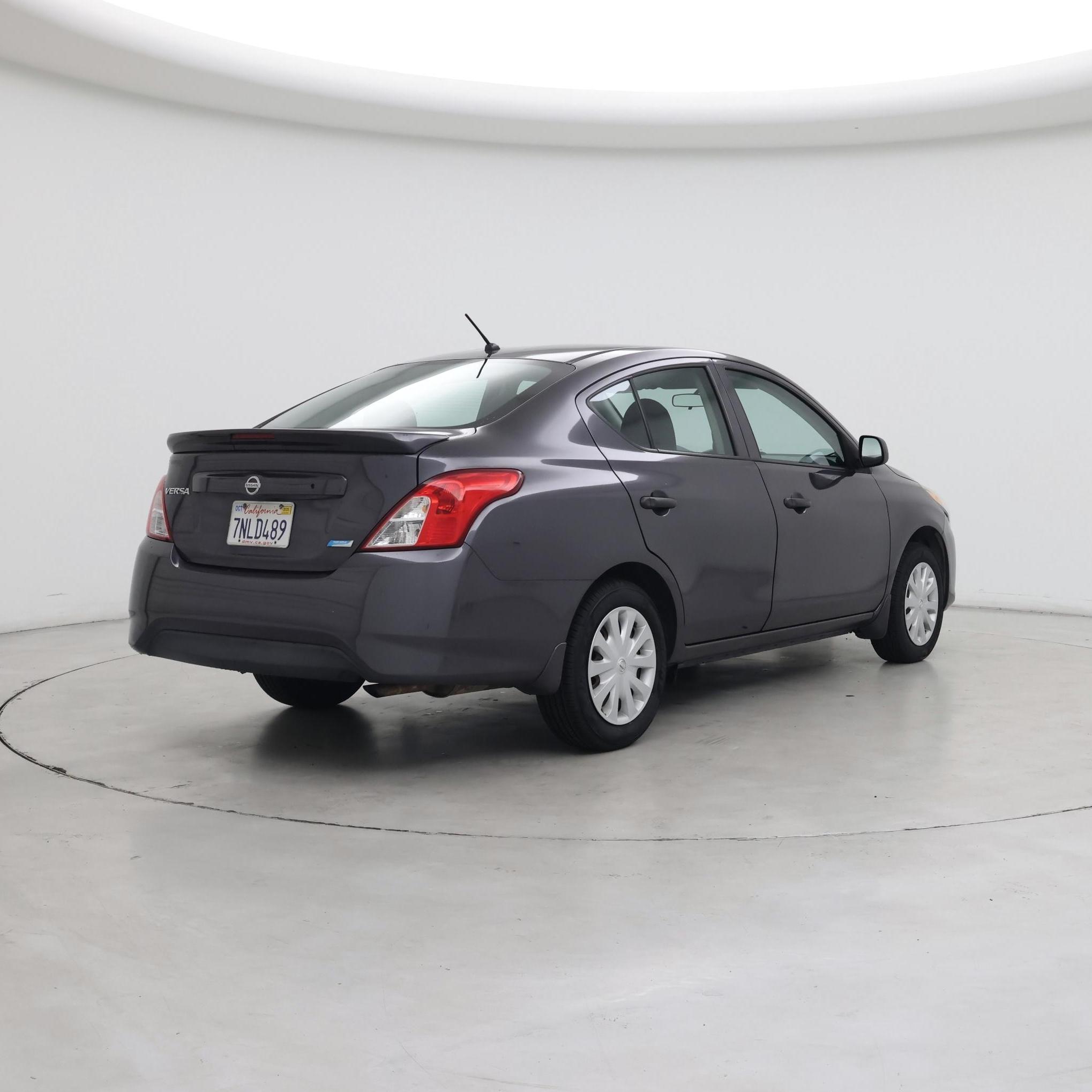 Thumbnail: 2015 Nissan Versa - 8