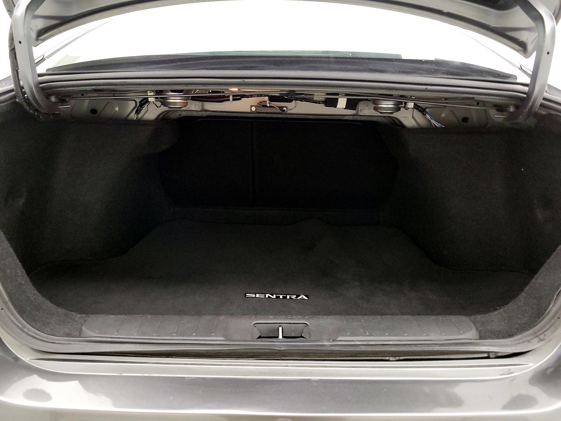 Thumbnail: 2022 Nissan Sentra - 20