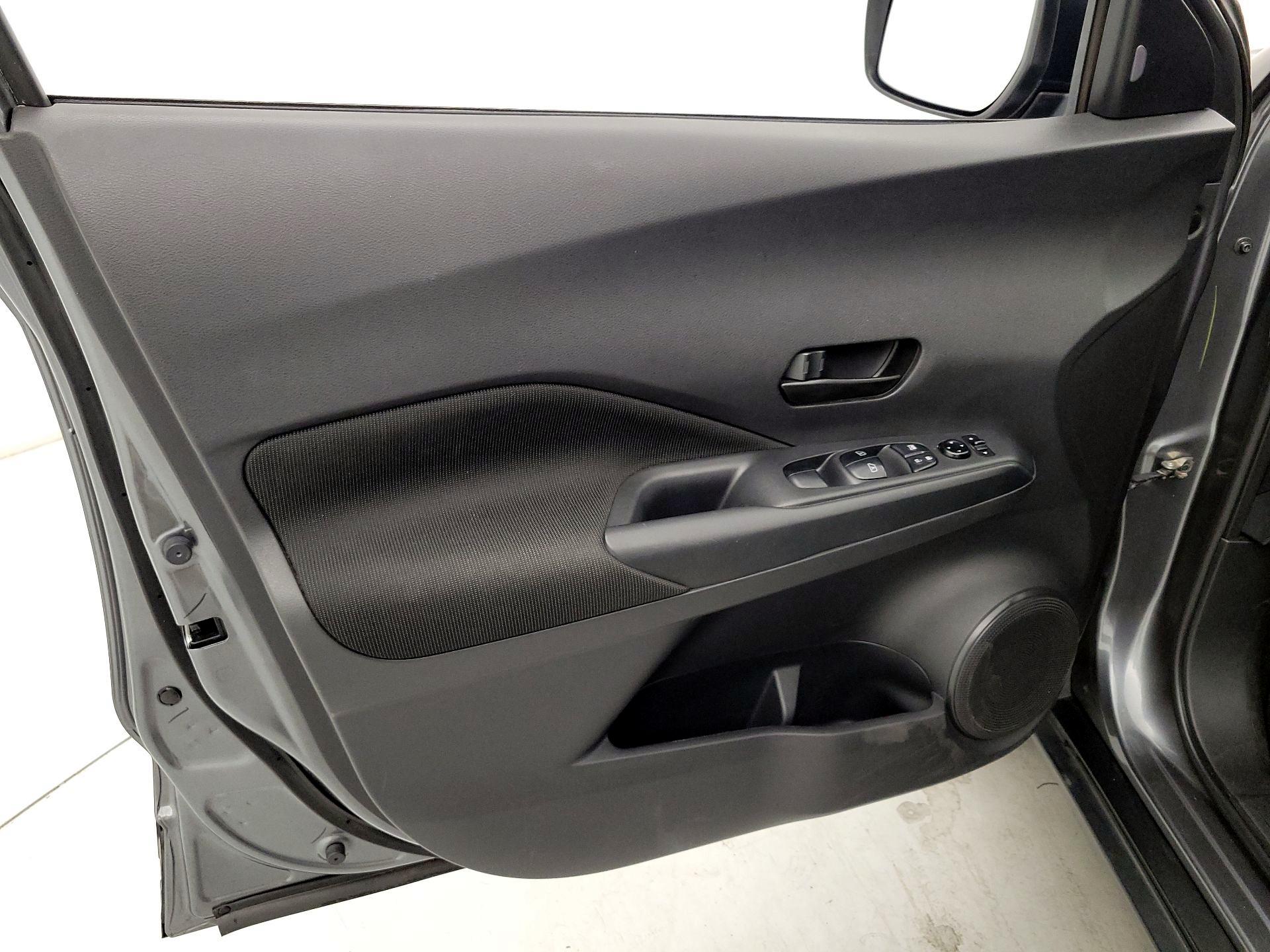 Thumbnail: 2023 Nissan Kicks - 12