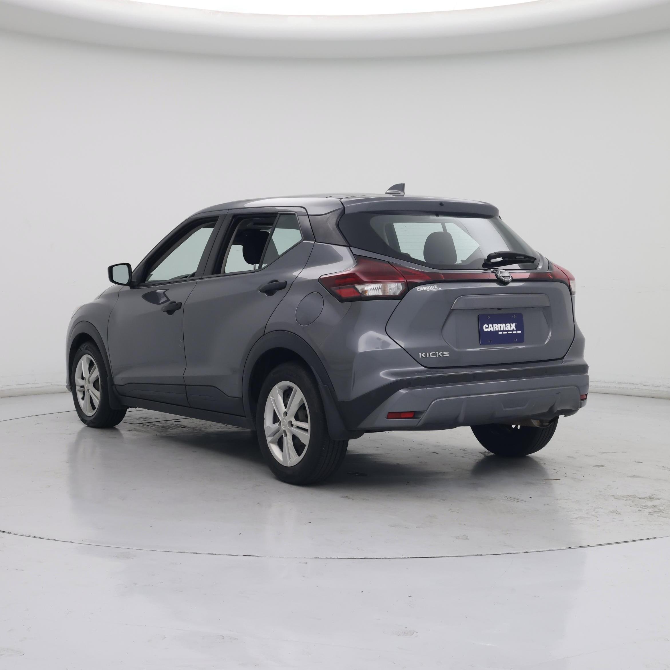 Thumbnail: 2023 Nissan Kicks - 2